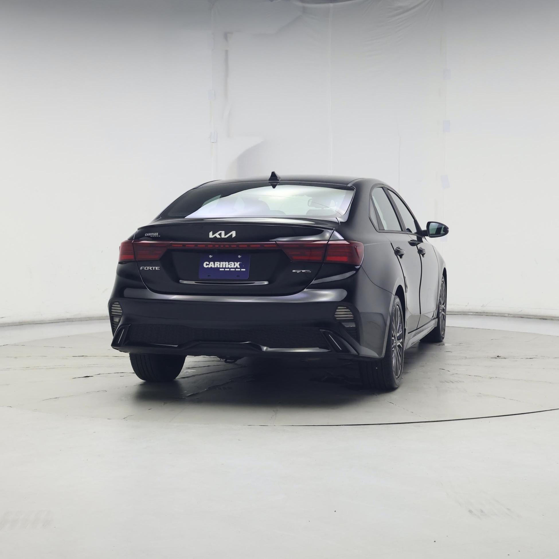 Thumbnail: 2023 Kia Forte - 8