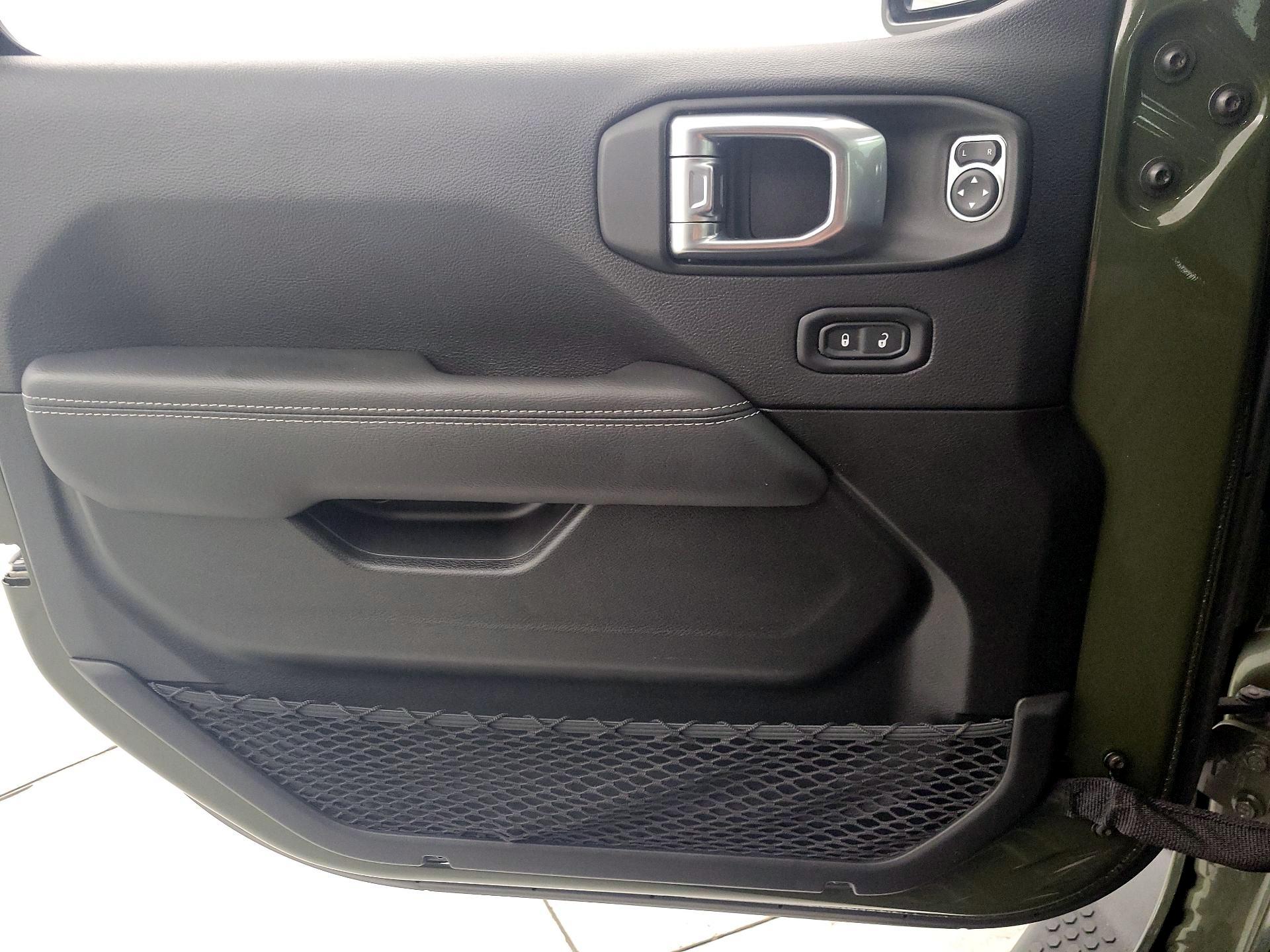 Thumbnail: 2022 Jeep Wrangler - 12
