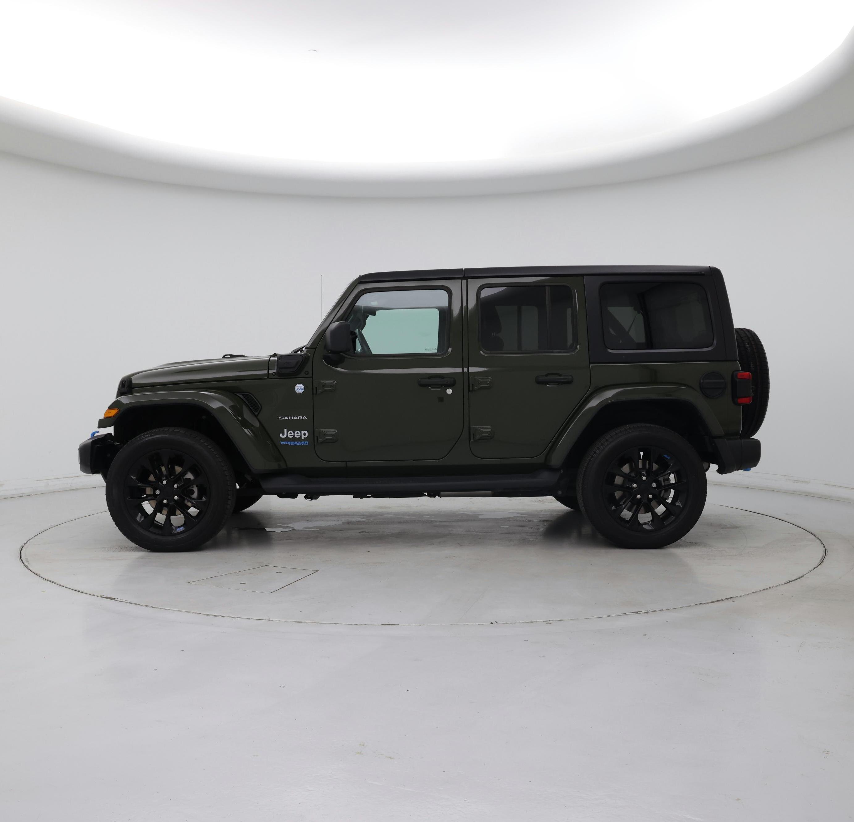 Thumbnail: 2022 Jeep Wrangler - 3
