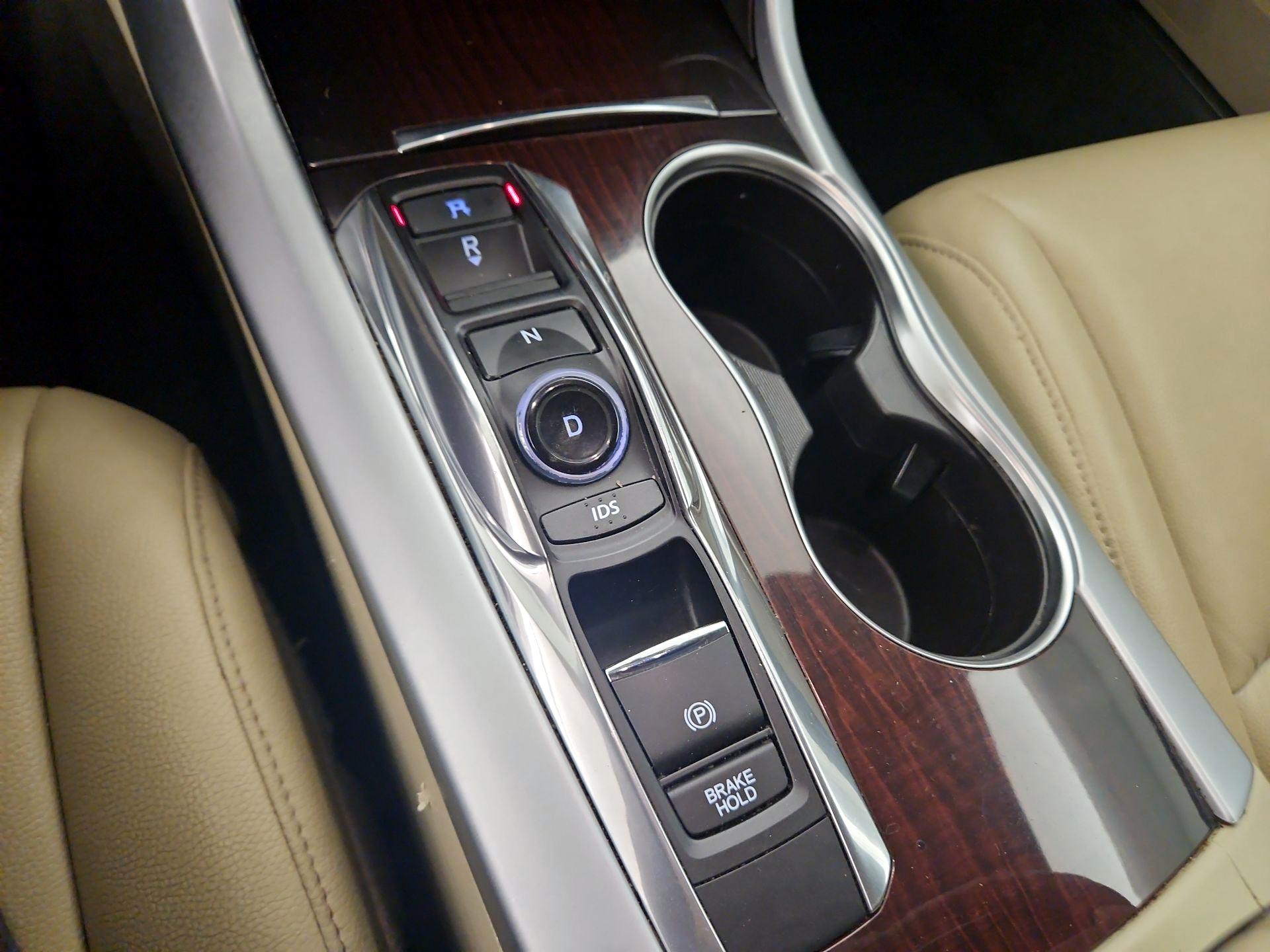 Thumbnail: 2016 Acura TLX - 17