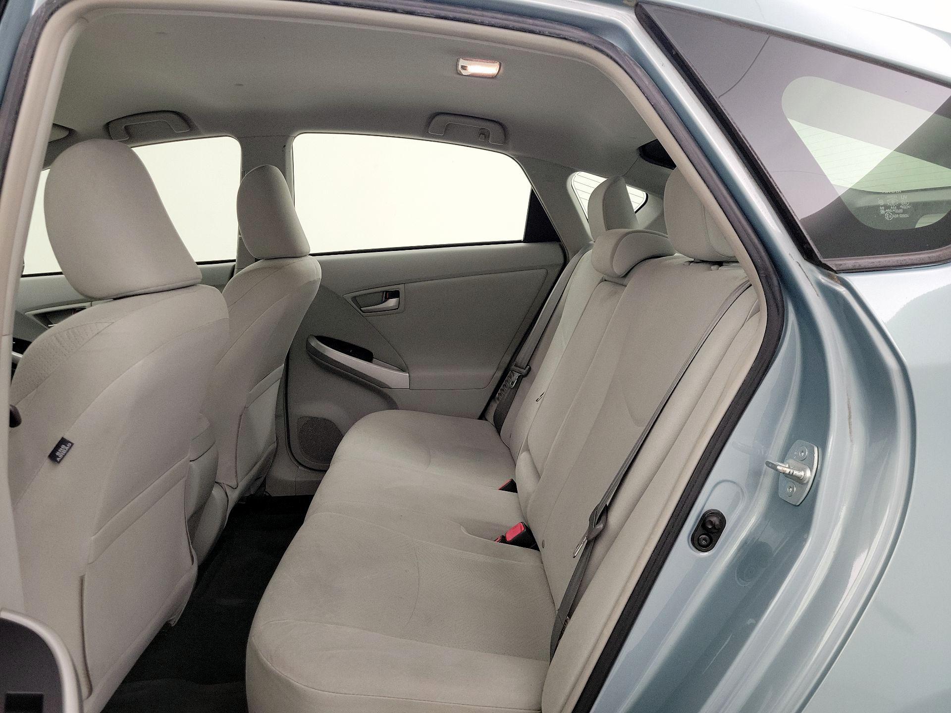 Thumbnail: 2013 Toyota Prius - 17