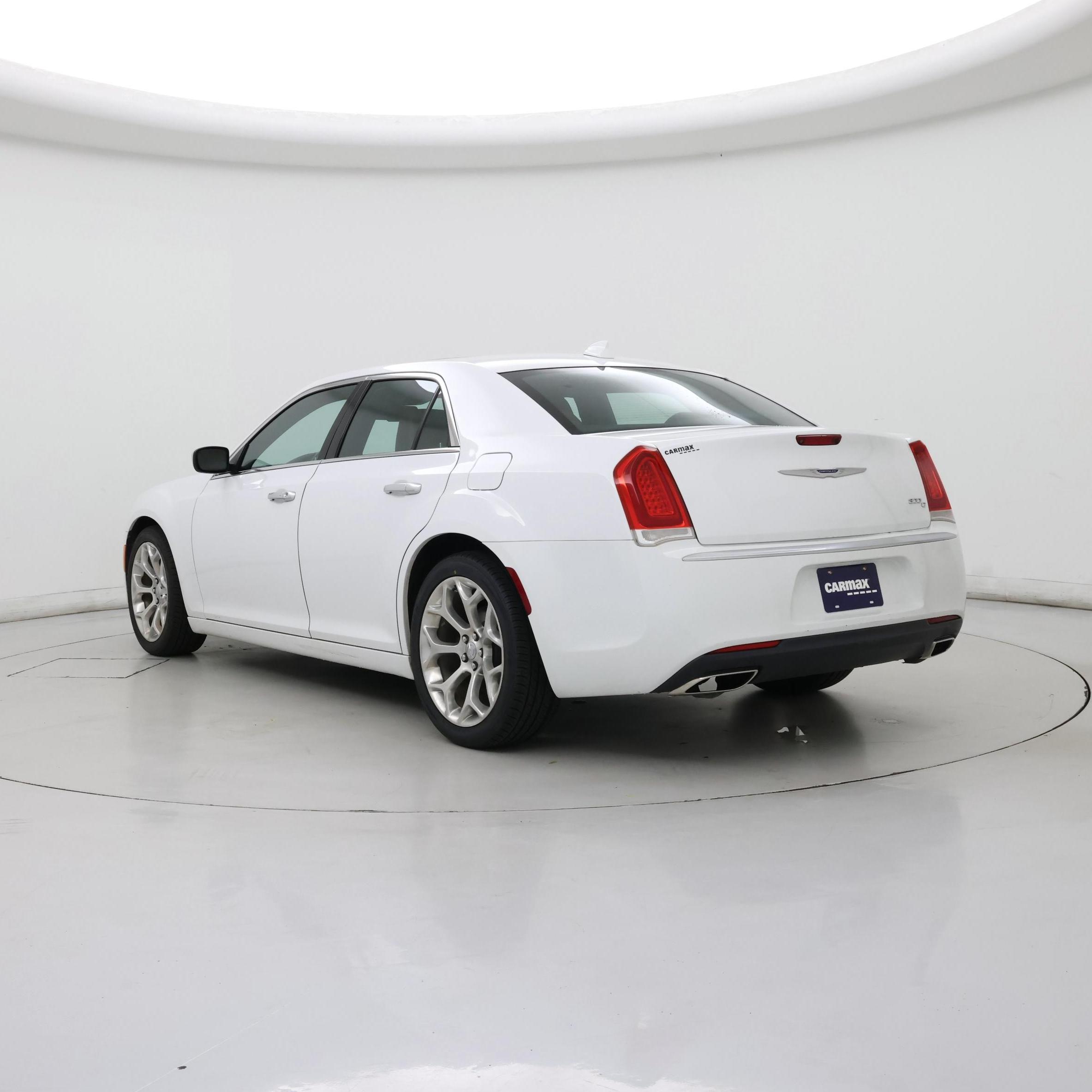 Thumbnail: 2019 Chrysler 300 - 2