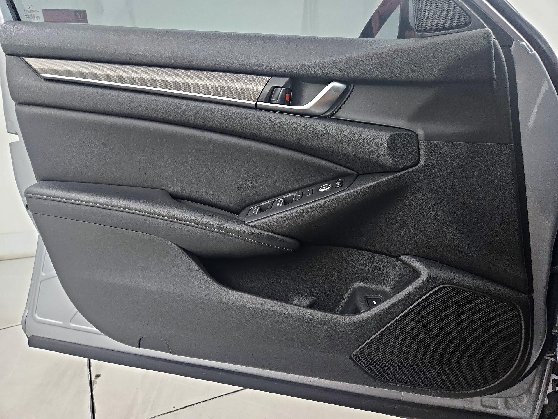 Thumbnail: 2018 Honda Accord - 12