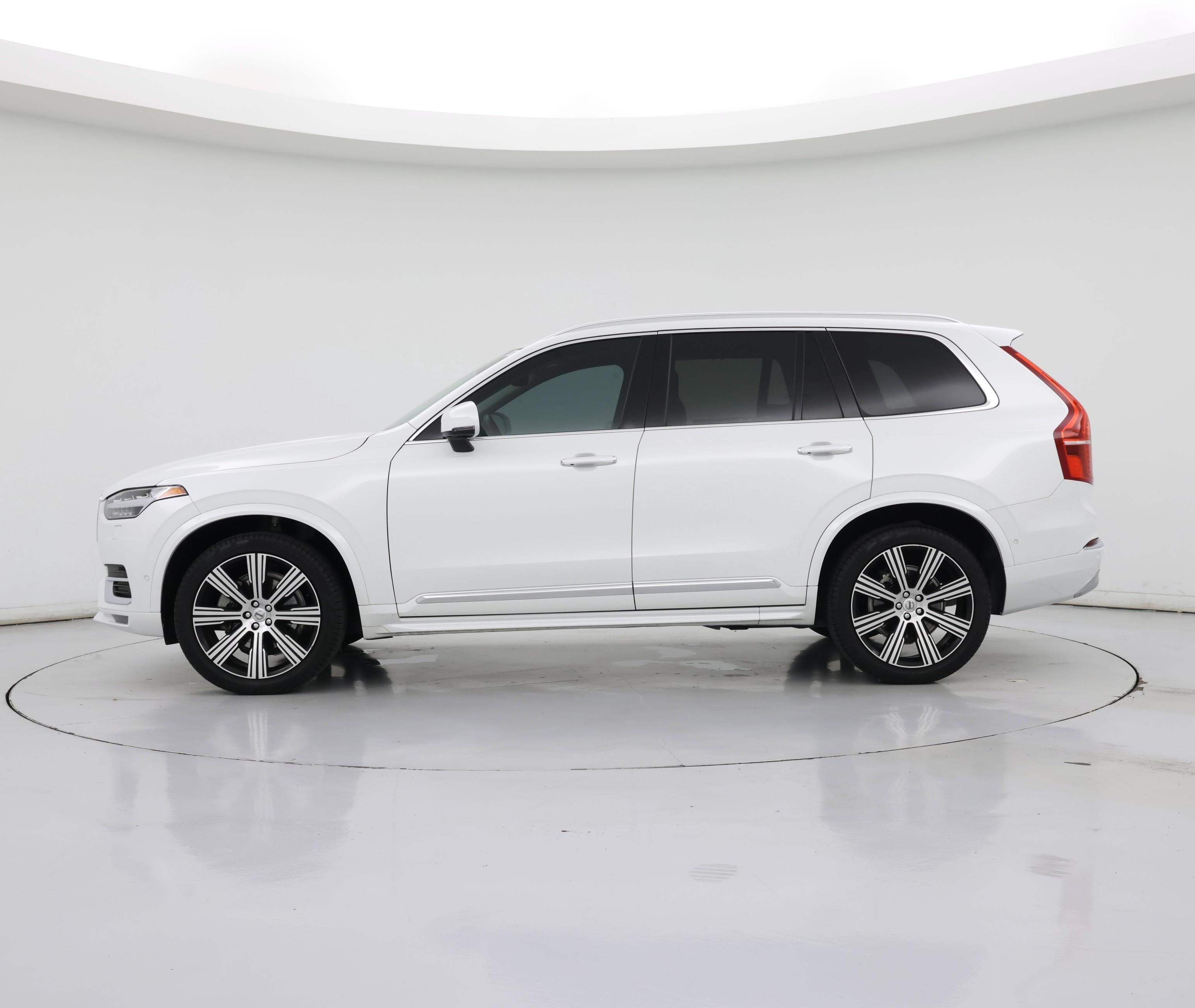 Thumbnail: 2022 Volvo XC90 - 3