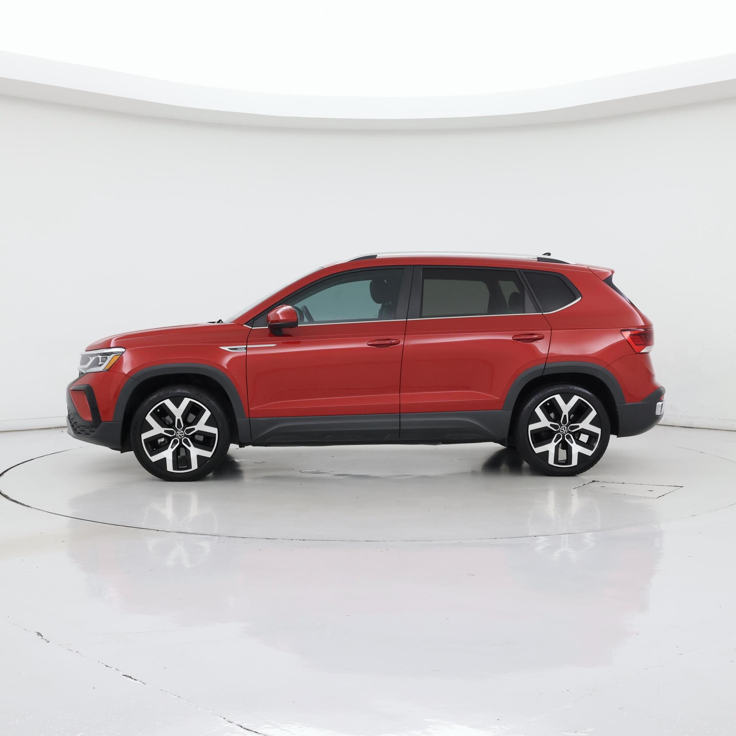 Thumbnail: 2022 Volkswagen Taos - 3