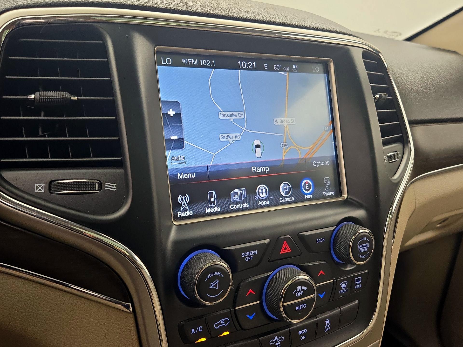 Thumbnail: 2015 Jeep Grand Cherokee - 14