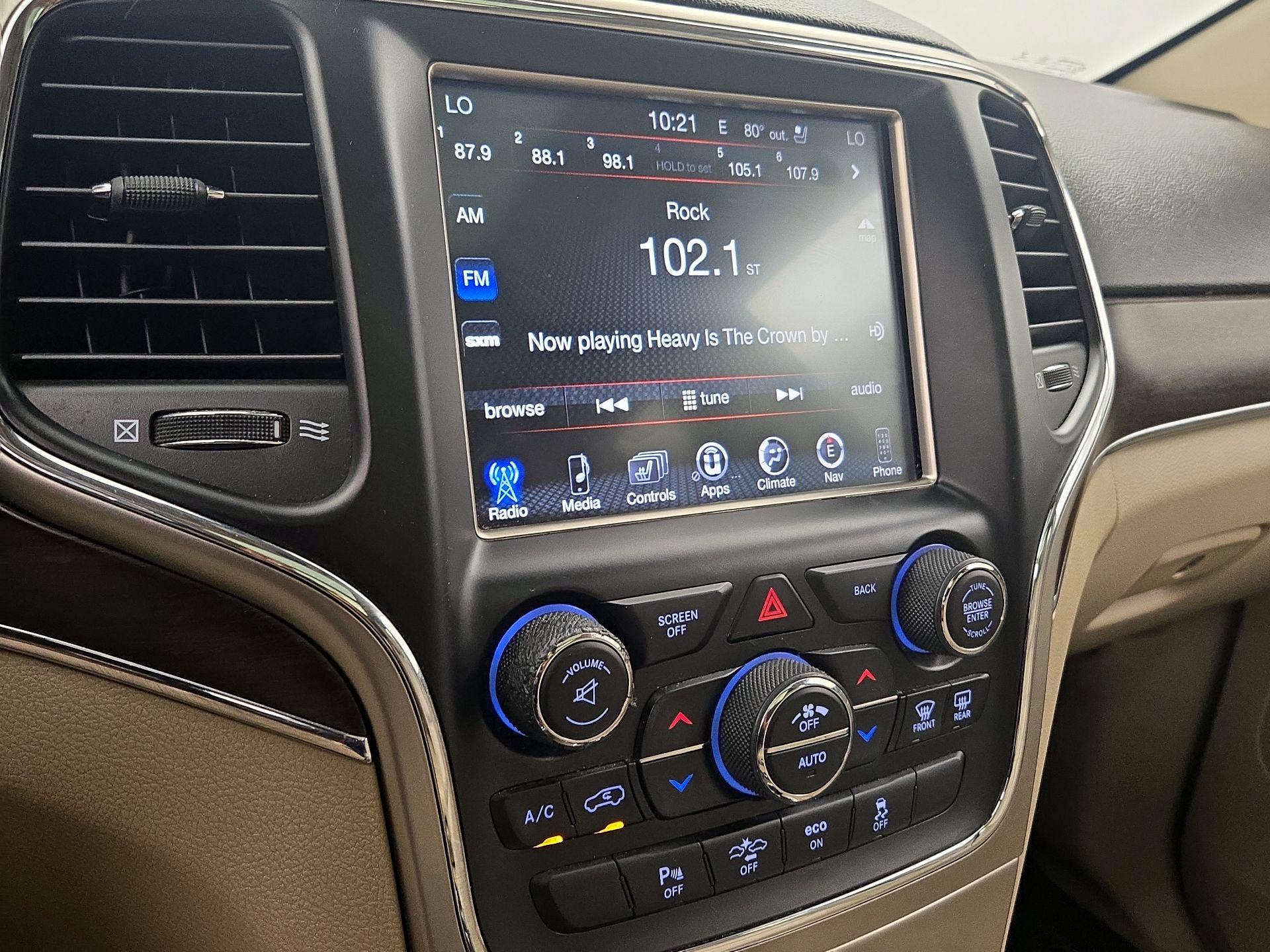 Thumbnail: 2015 Jeep Grand Cherokee - 16