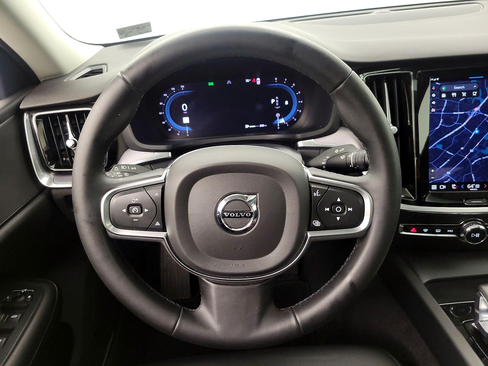 Thumbnail: 2024 Volvo S60 - 10