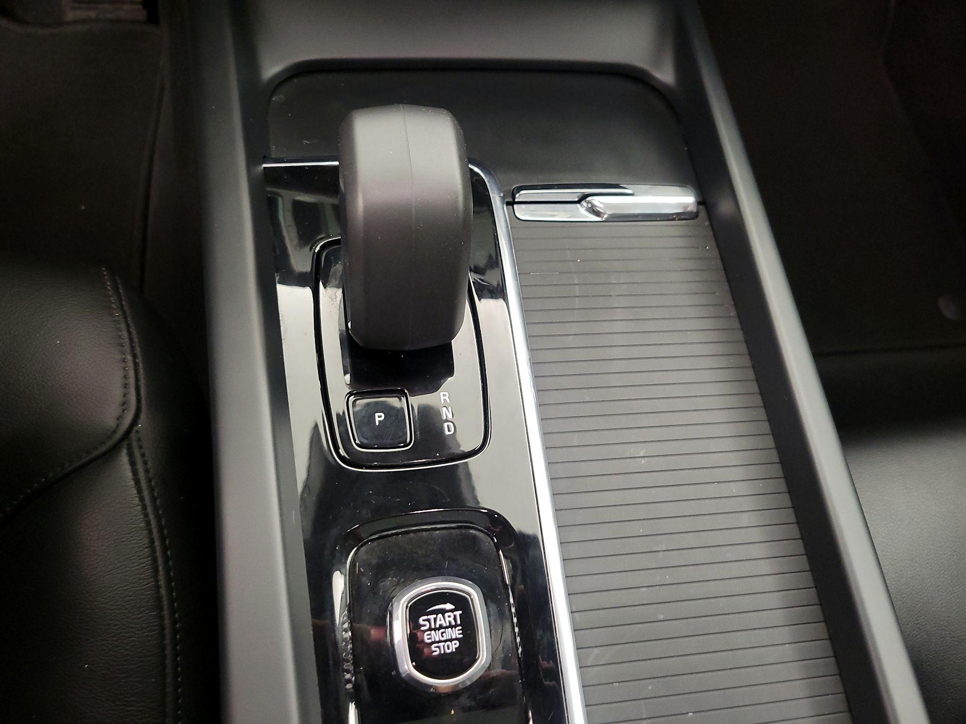 Thumbnail: 2024 Volvo S60 - 18