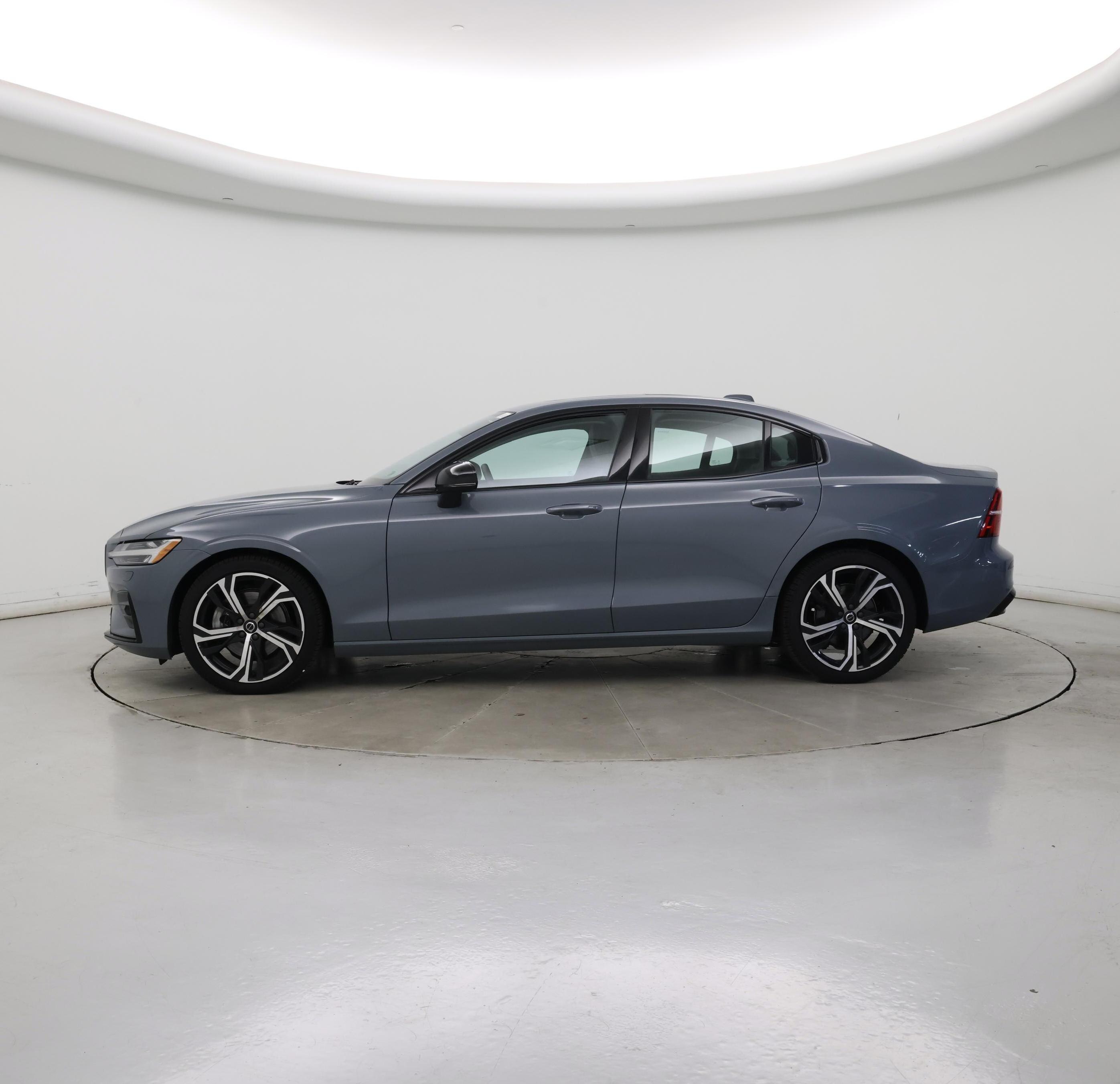 Thumbnail: 2024 Volvo S60 - 3