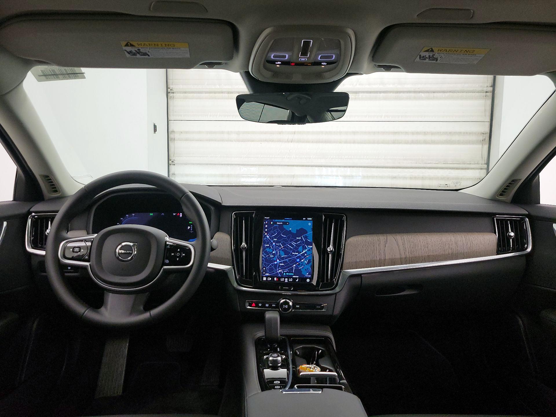 Thumbnail: 2025 Volvo S90 - 9