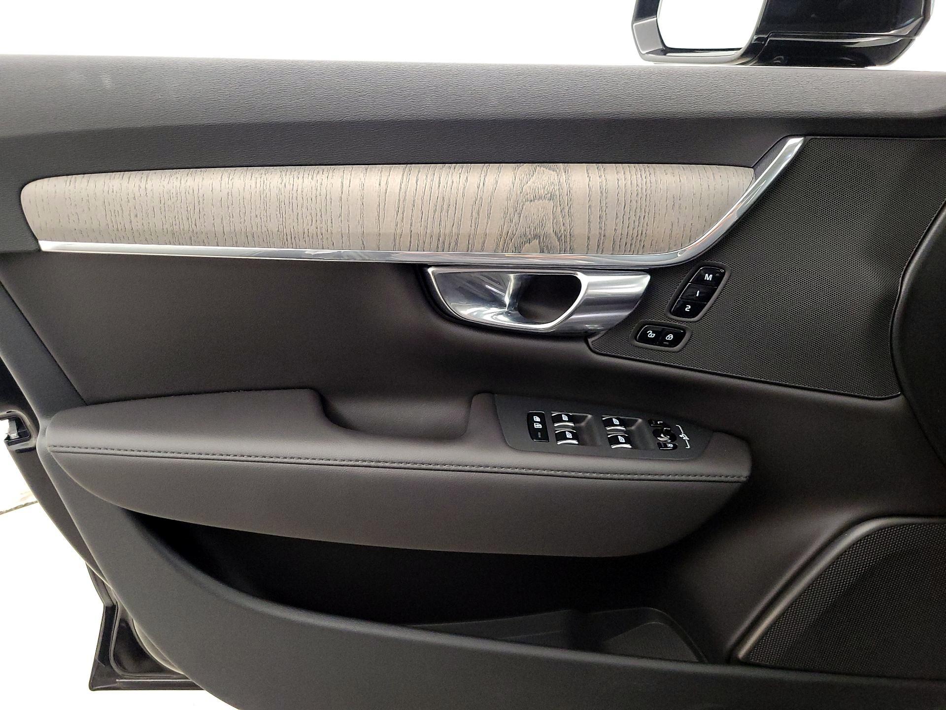 Thumbnail: 2025 Volvo S90 - 12