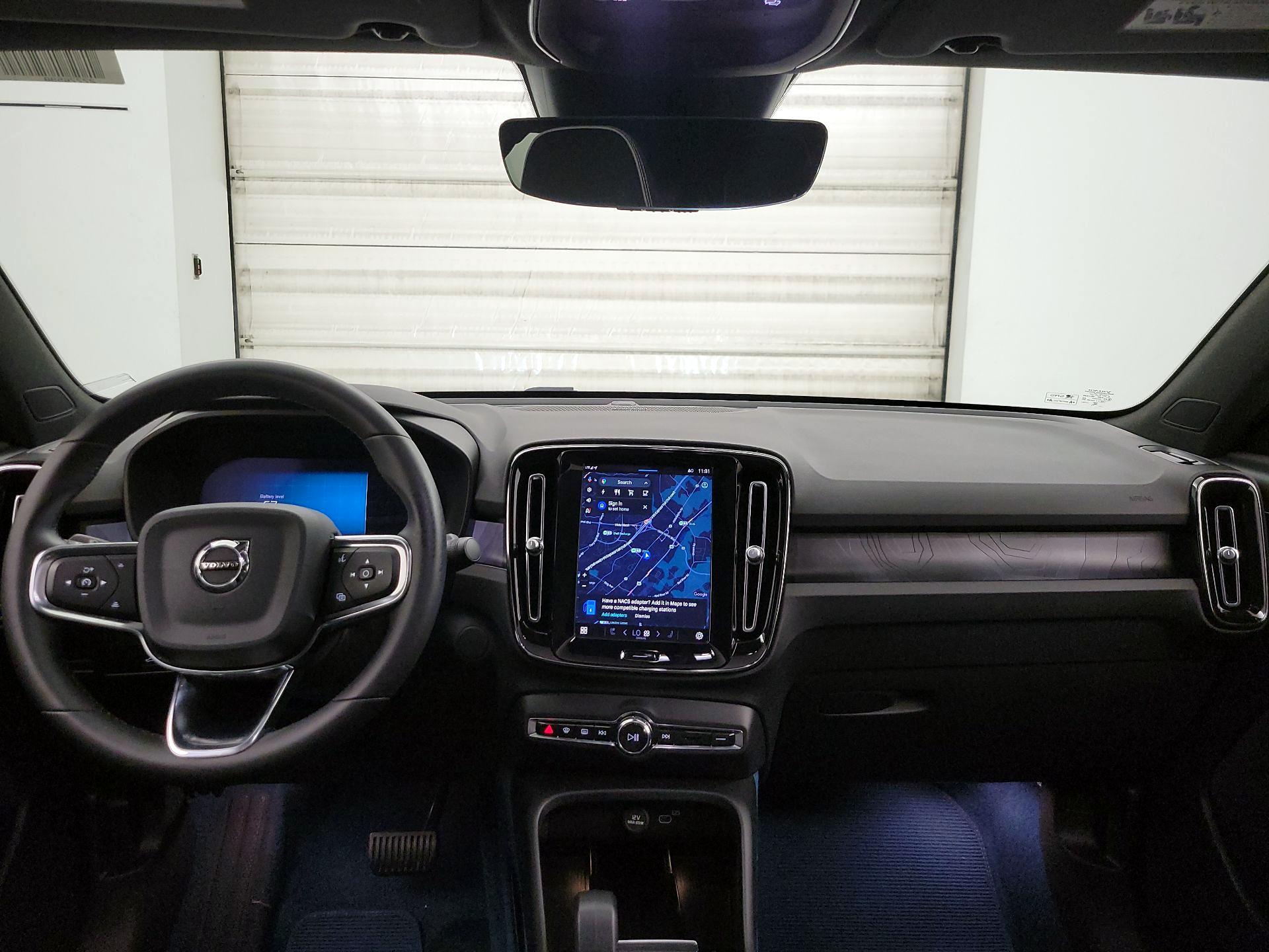 Thumbnail: 2023 Volvo C40 - 9
