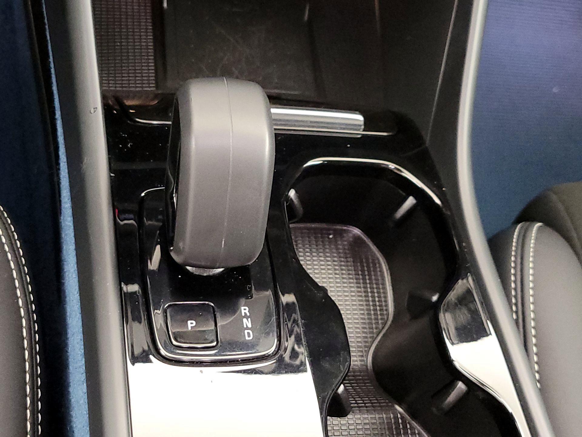 Thumbnail: 2023 Volvo C40 - 18