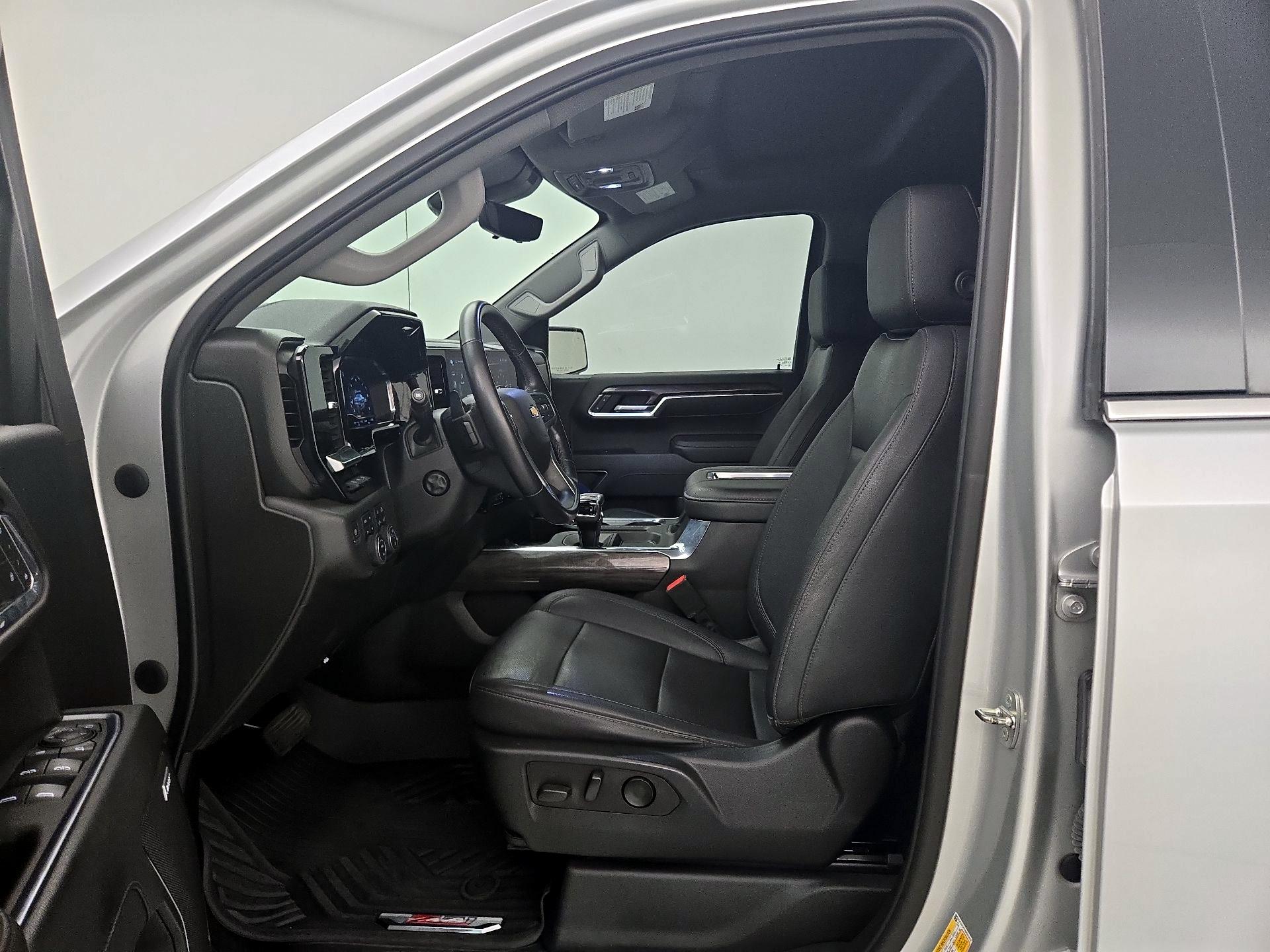 Thumbnail: 2022 Chevrolet Silverado 1500 - 11
