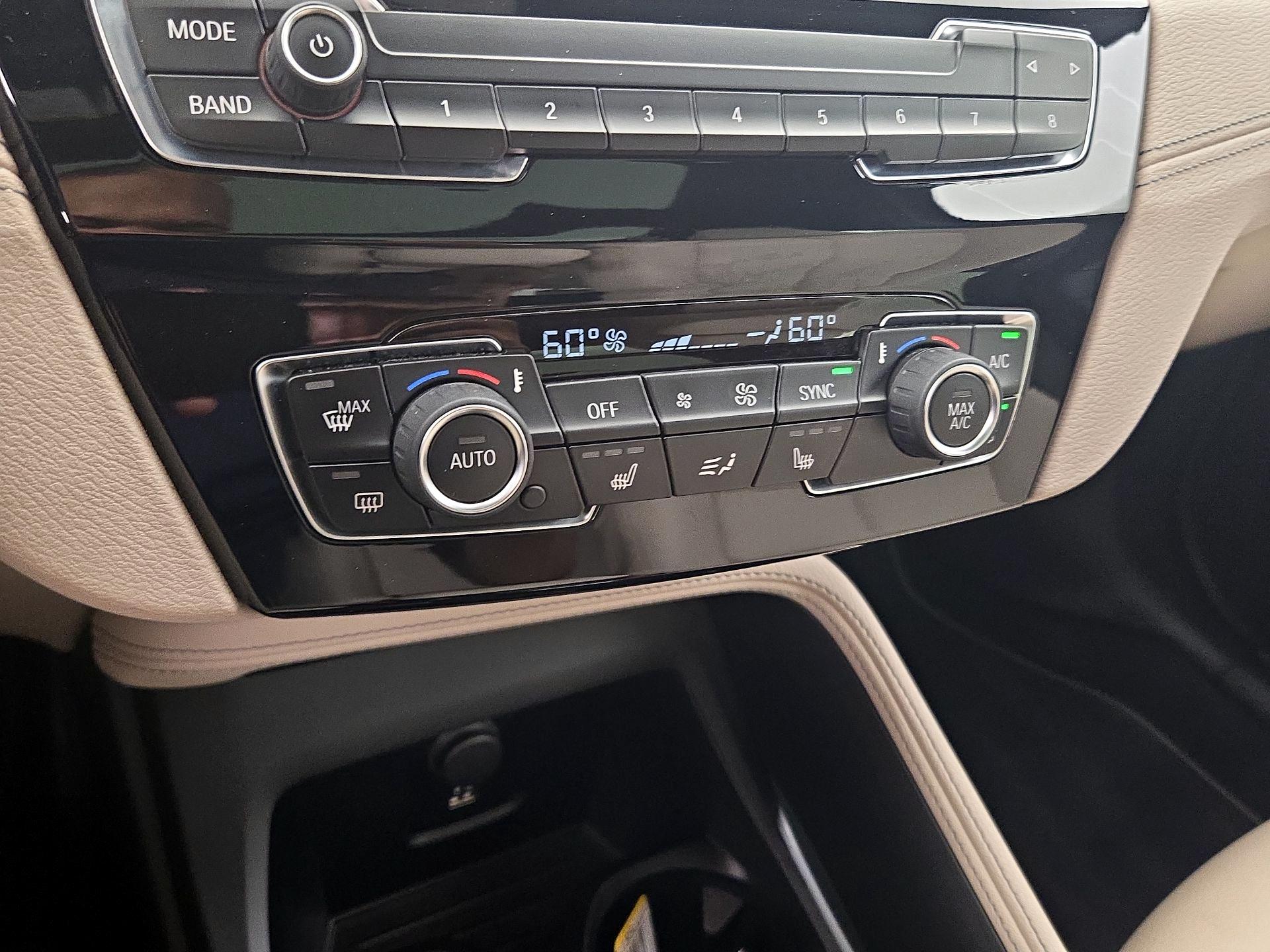 Thumbnail: 2021 BMW X1 - 17