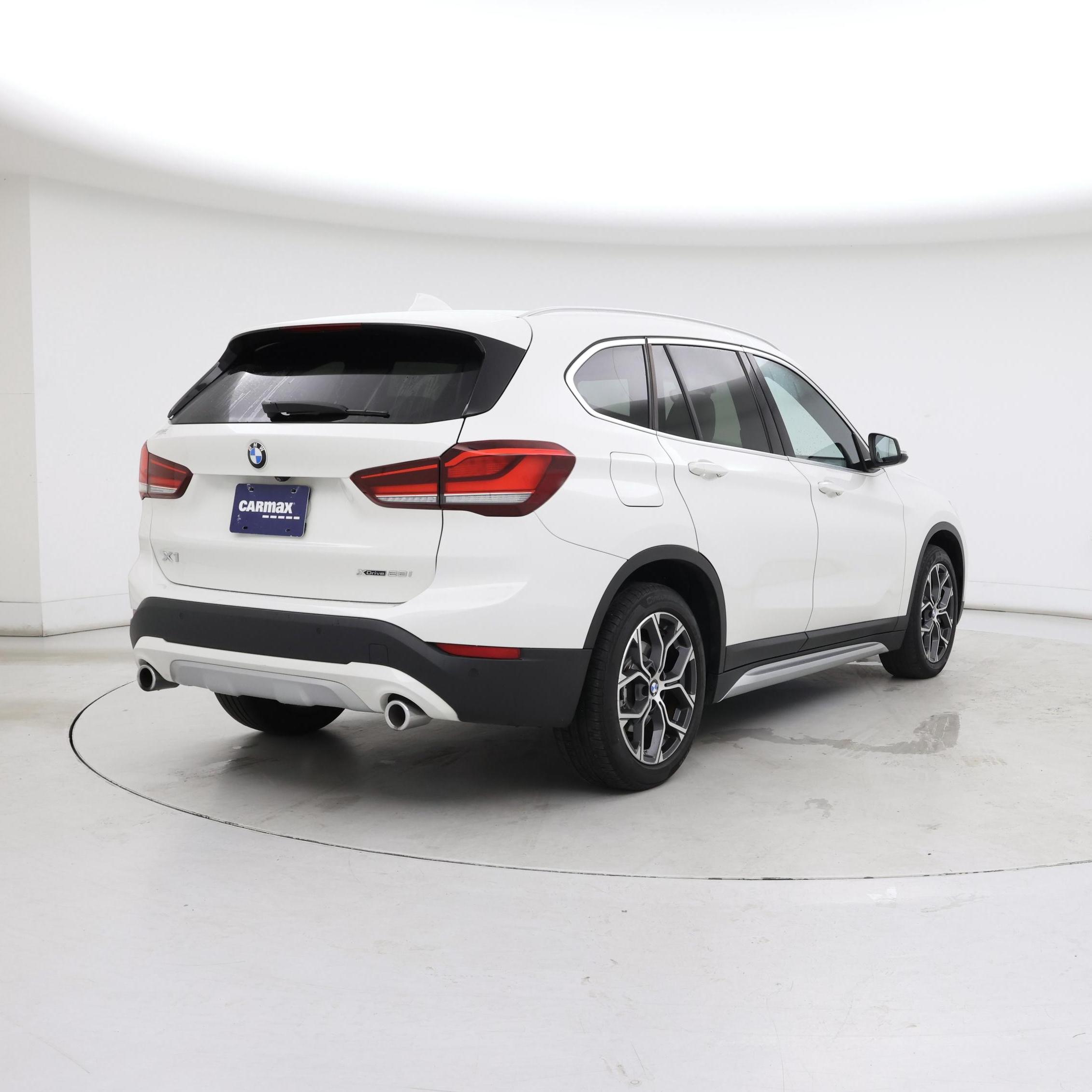 Thumbnail: 2021 BMW X1 - 8