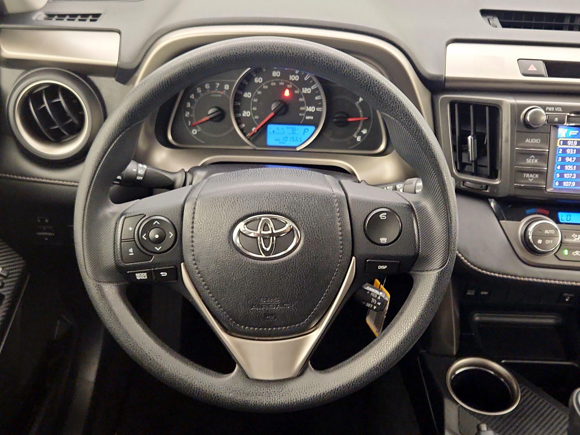 Thumbnail: 2013 Toyota RAV4 - 10