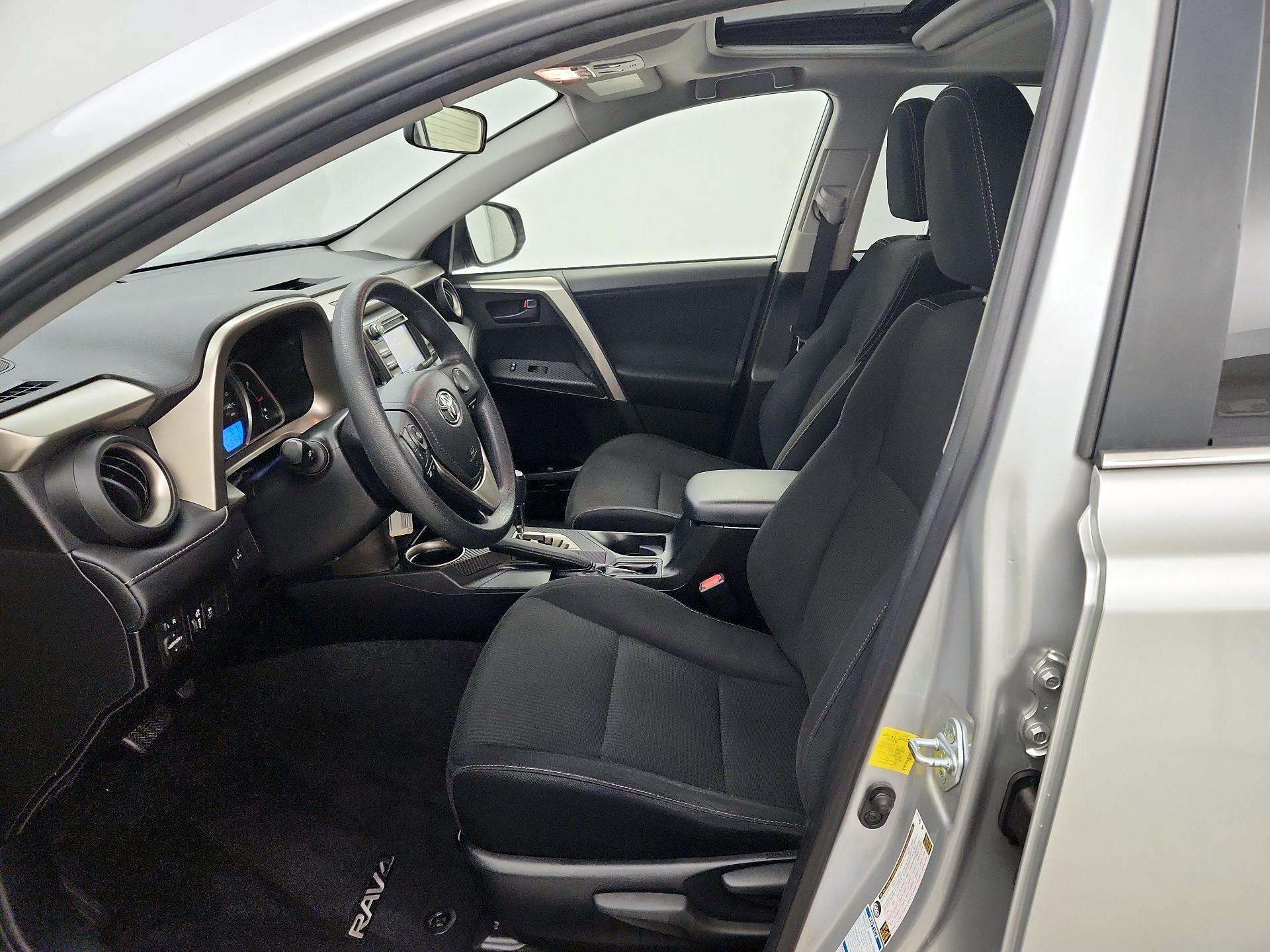 Thumbnail: 2013 Toyota RAV4 - 11