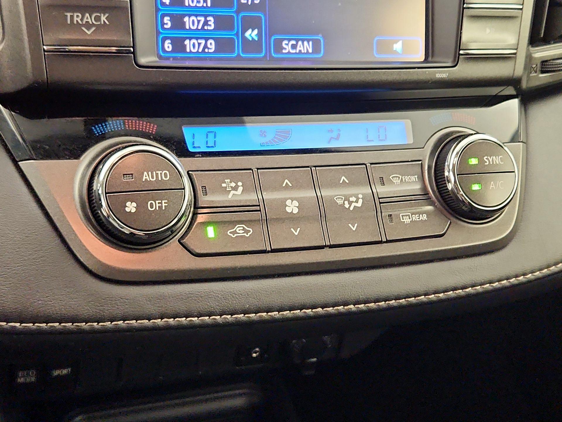 Thumbnail: 2013 Toyota RAV4 - 16