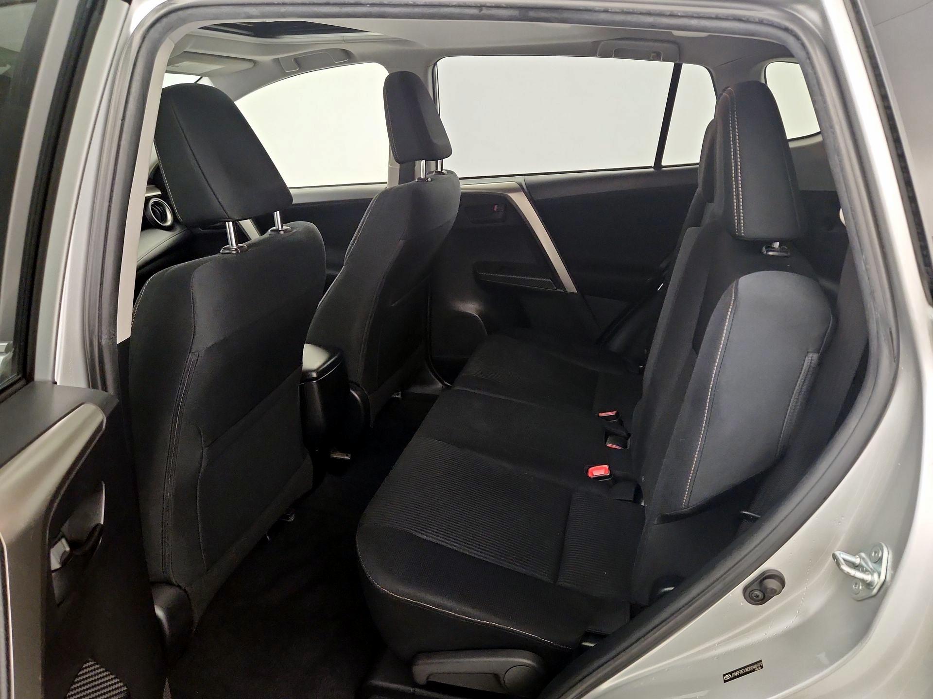 Thumbnail: 2013 Toyota RAV4 - 20