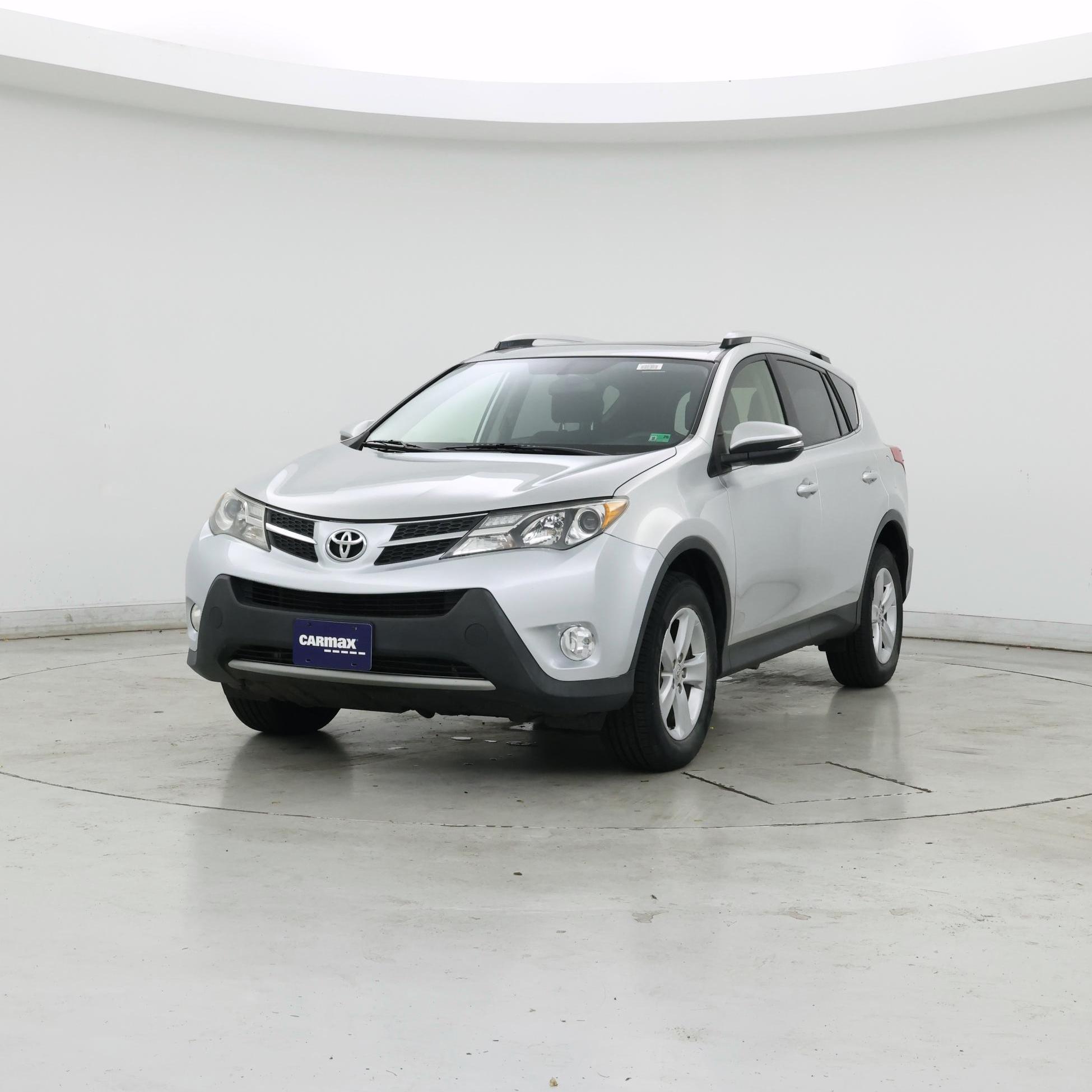 Thumbnail: 2013 Toyota RAV4 - 4