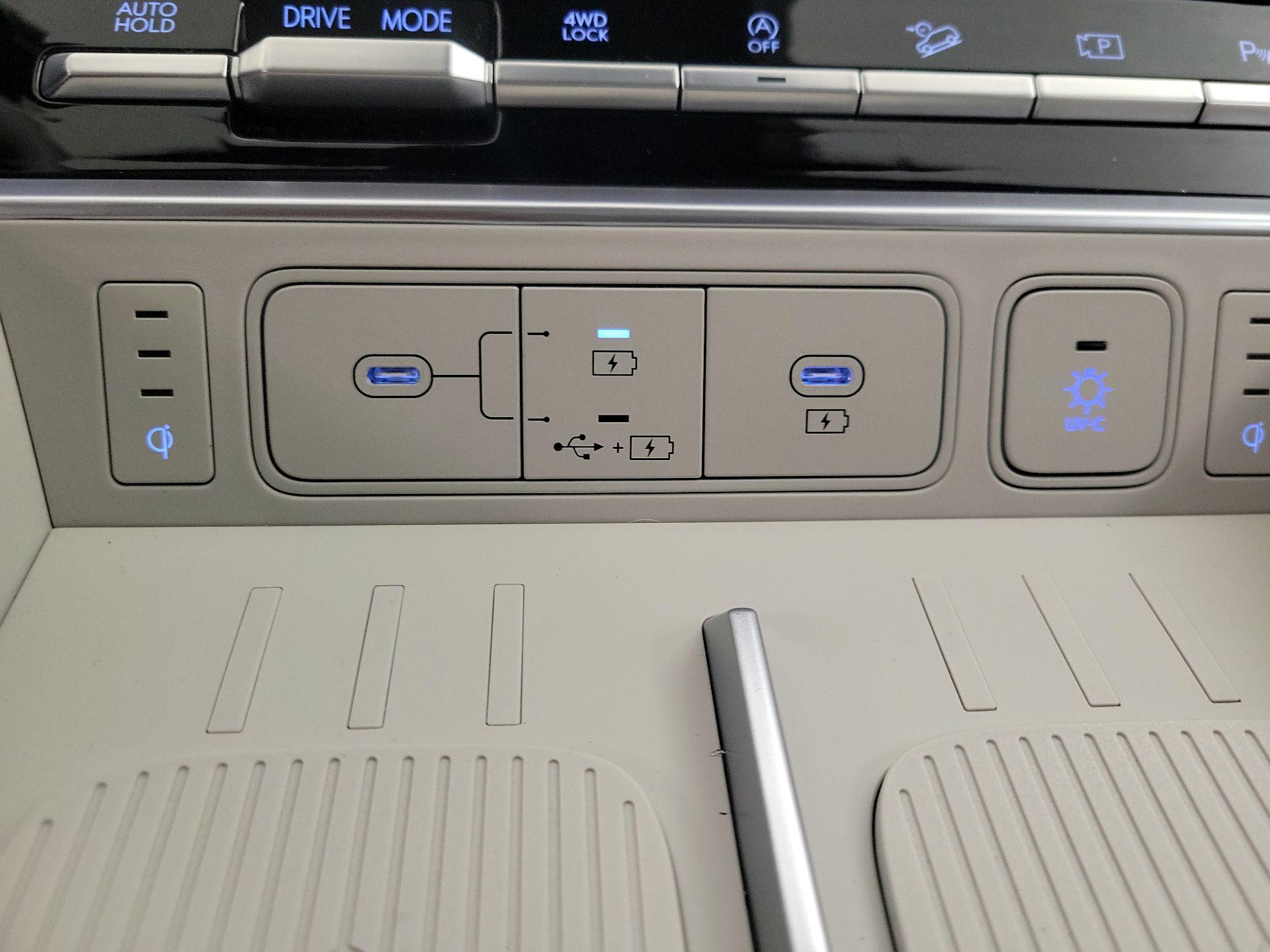 Thumbnail: 2024 Hyundai Santa Fe - 19