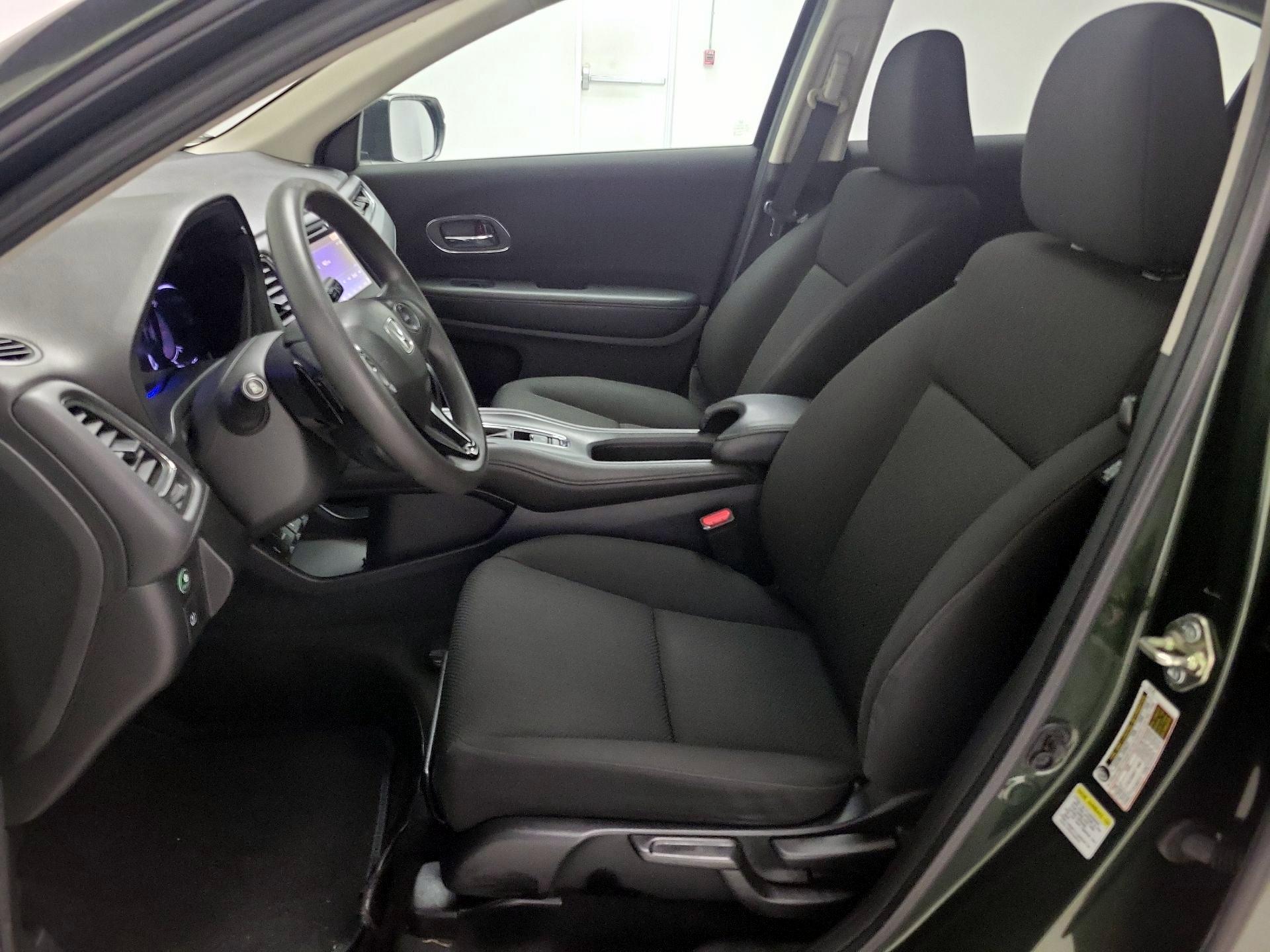Thumbnail: 2016 Honda HR-V - 11