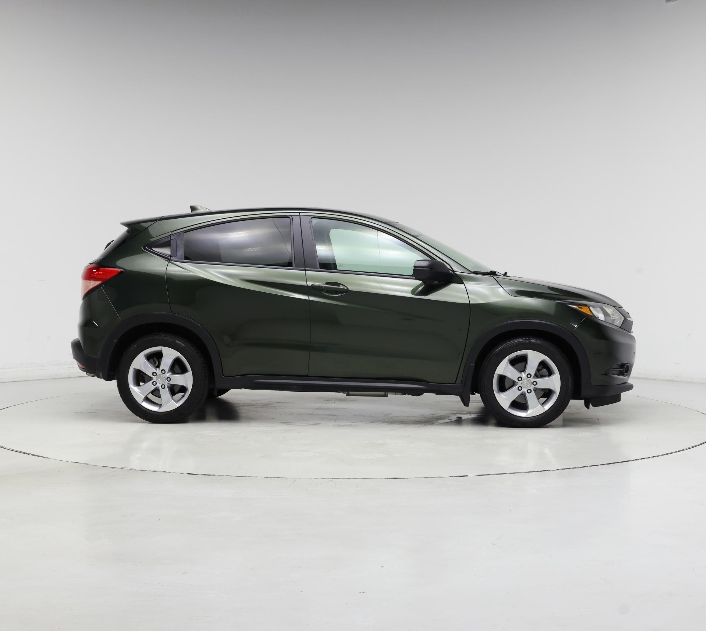Thumbnail: 2016 Honda HR-V - 7