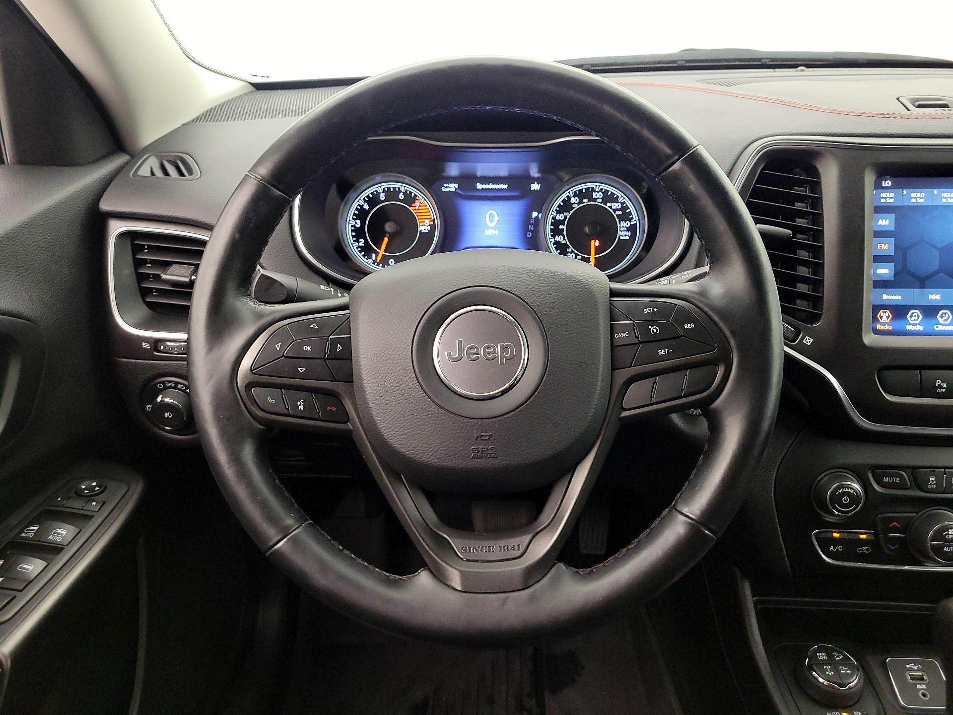Thumbnail: 2021 Jeep Cherokee - 10