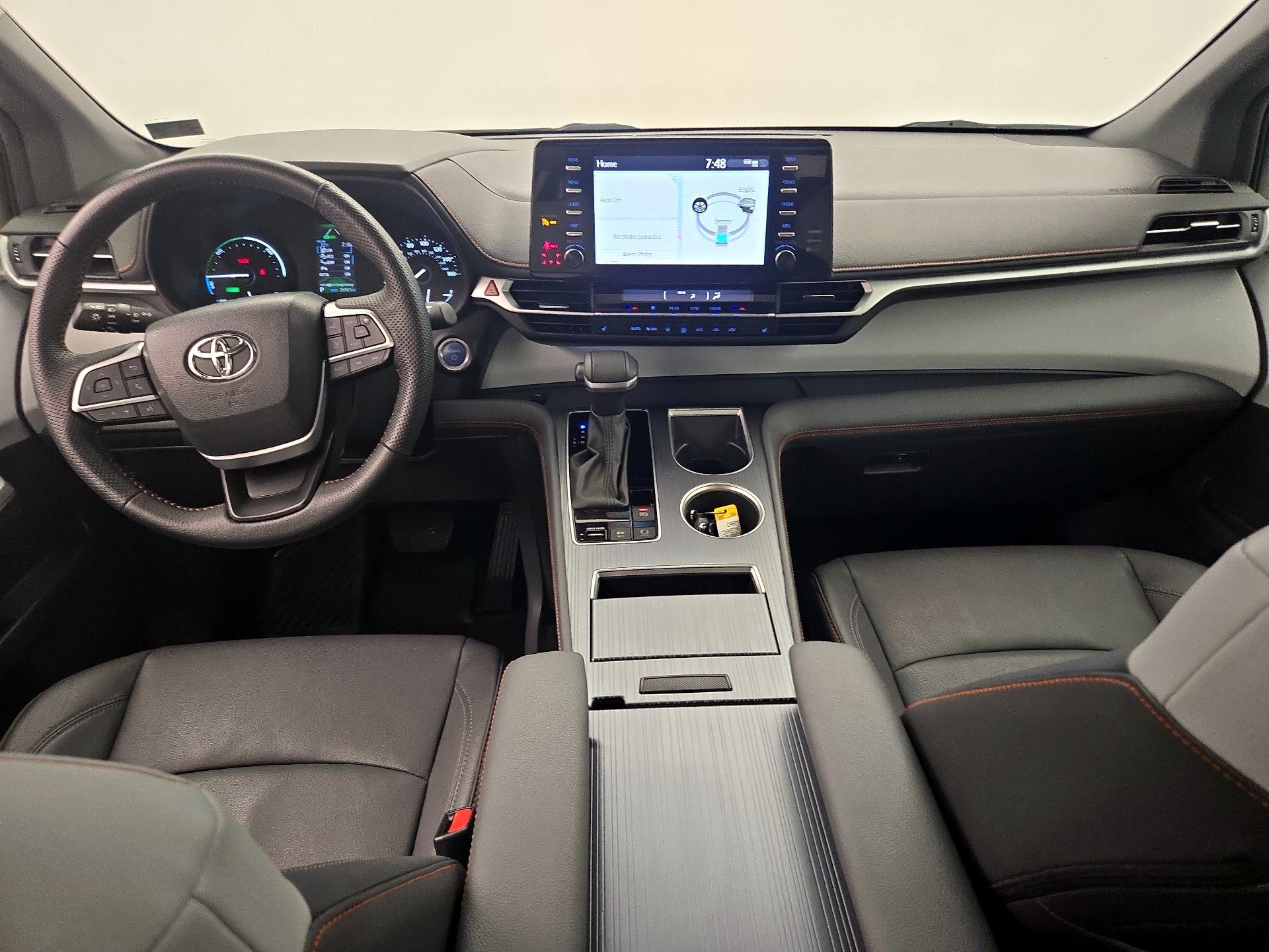 Thumbnail: 2024 Toyota Sienna - 9