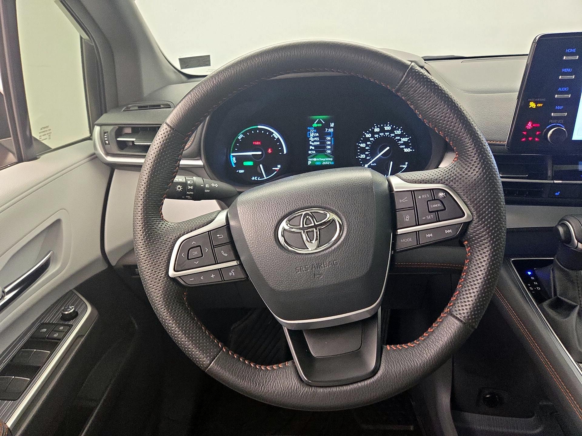 Thumbnail: 2024 Toyota Sienna - 10