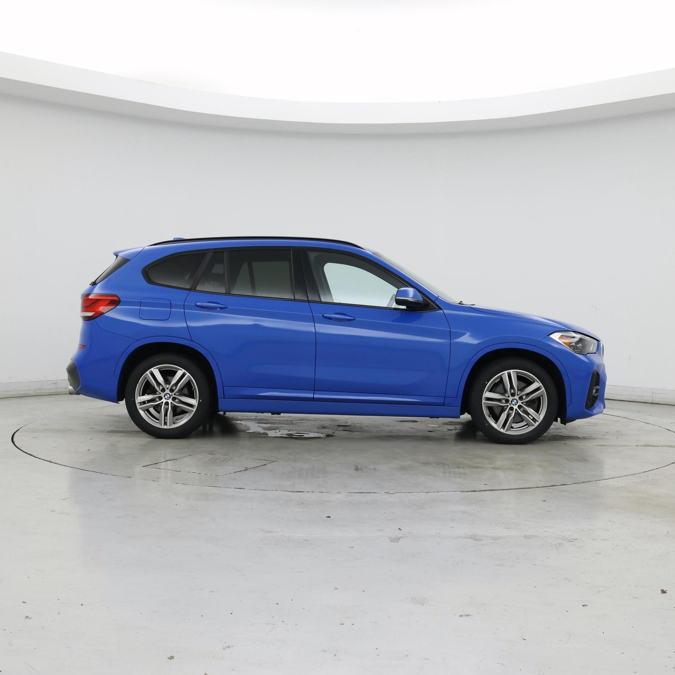 Thumbnail: 2020 BMW X1 - 7