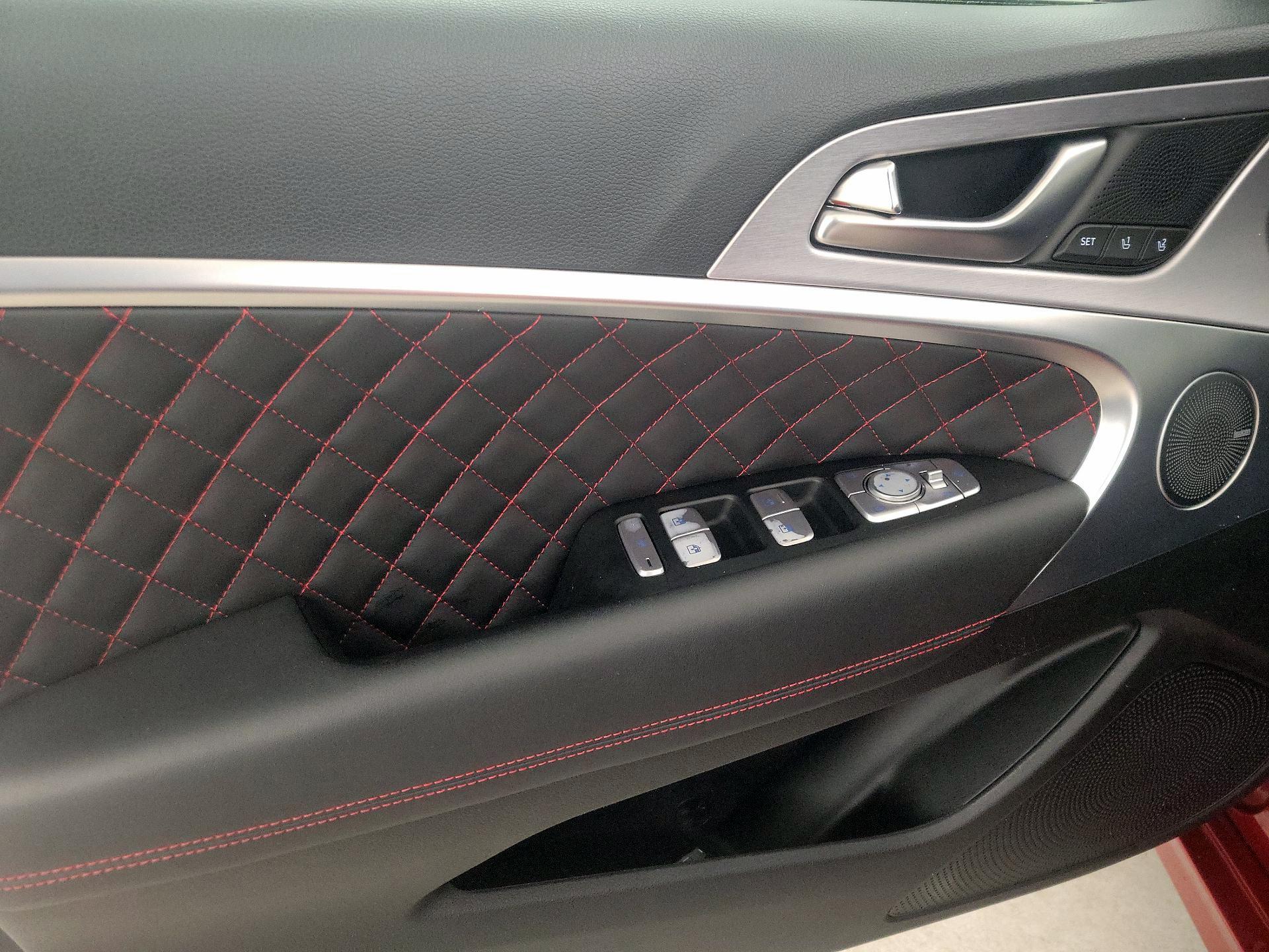 Thumbnail: 2021 Genesis G70 - 12