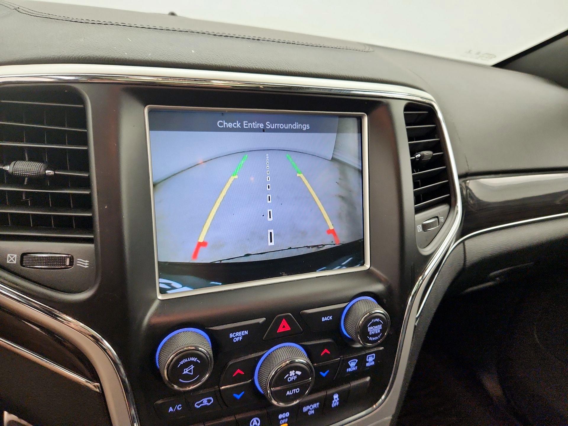 Thumbnail: 2016 Jeep Grand Cherokee - 14