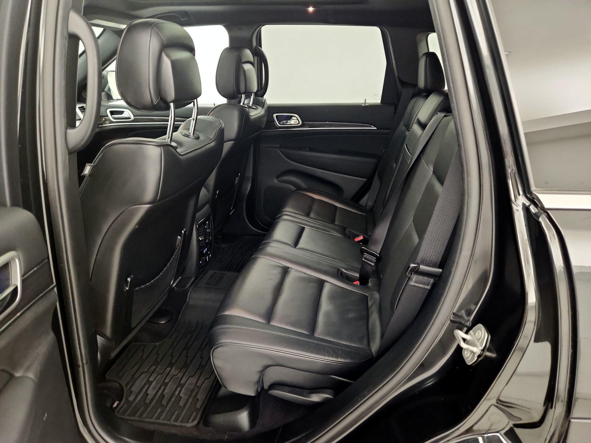 Thumbnail: 2016 Jeep Grand Cherokee - 20