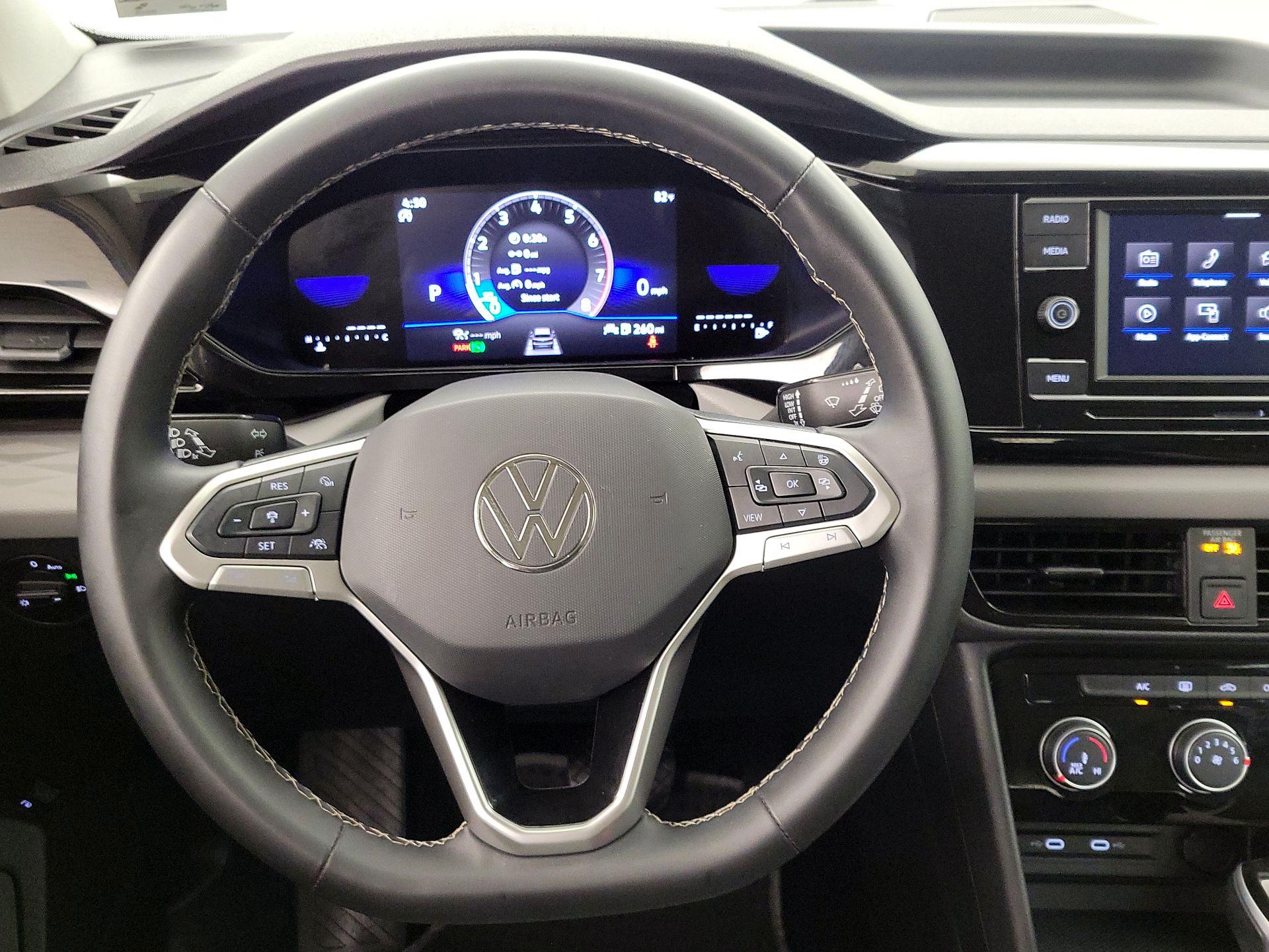 Thumbnail: 2024 Volkswagen Taos - 10