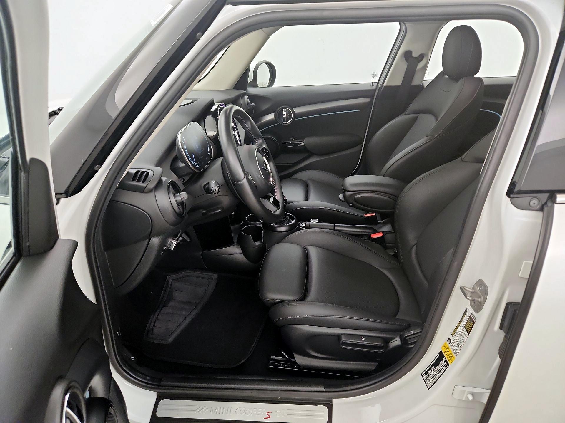 Thumbnail: 2024 MINI Cooper Hardtop - 11
