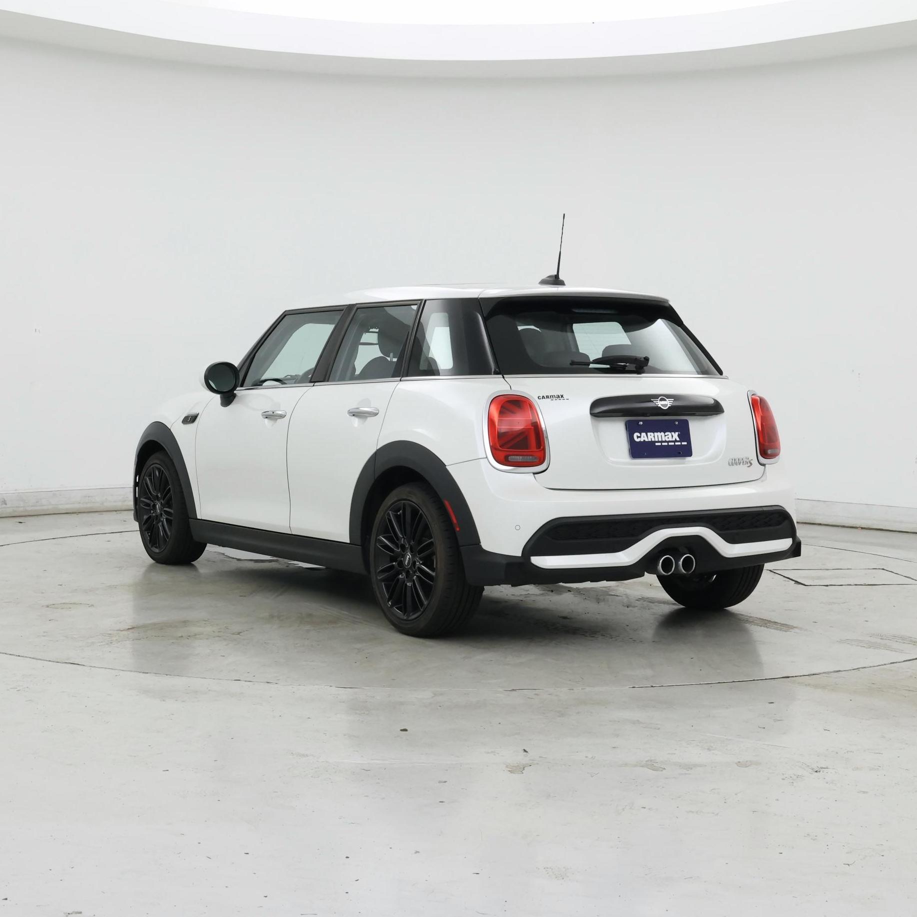 Thumbnail: 2024 MINI Cooper Hardtop - 2
