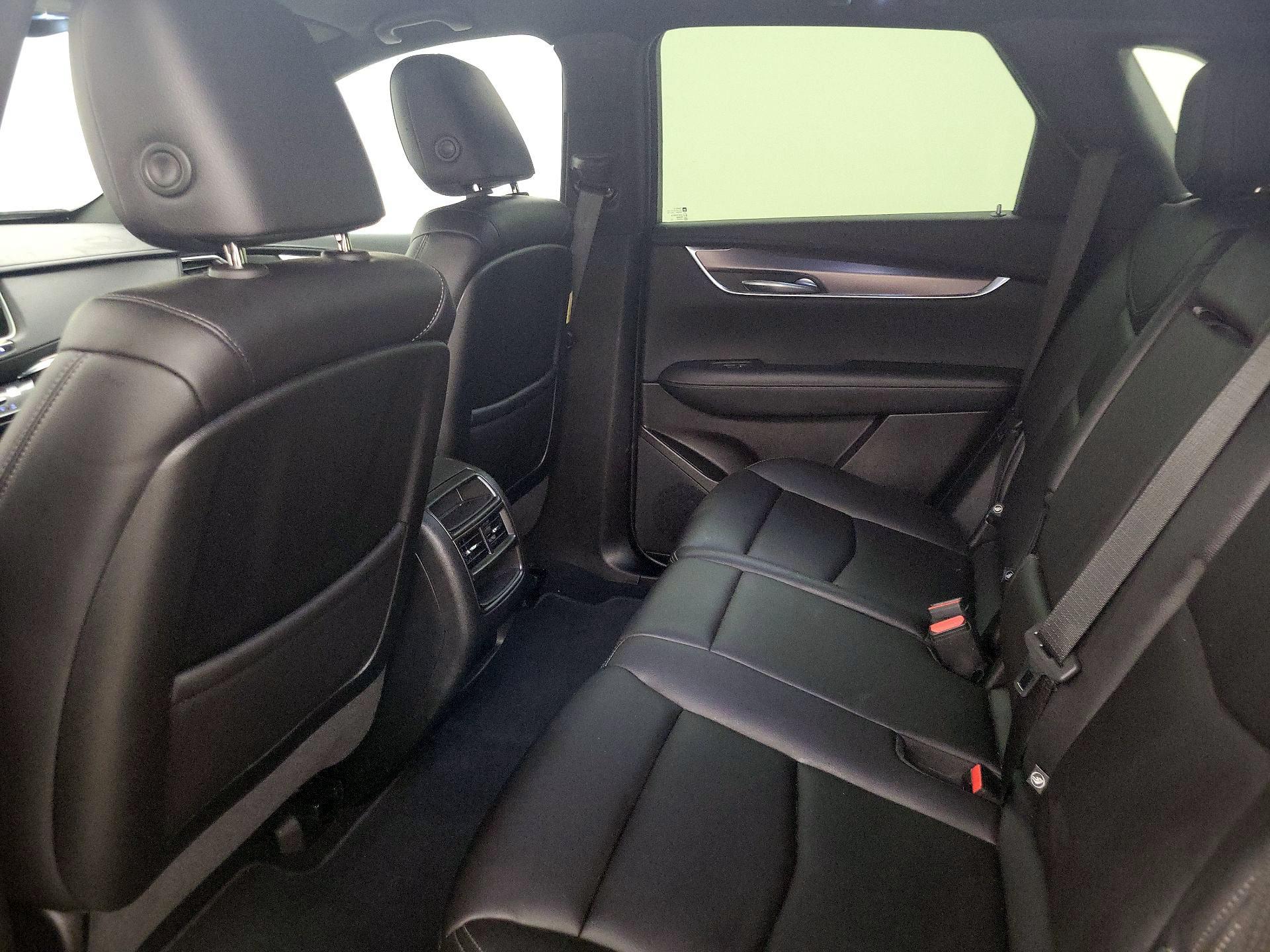 Thumbnail: 2022 Cadillac XT5 - 19