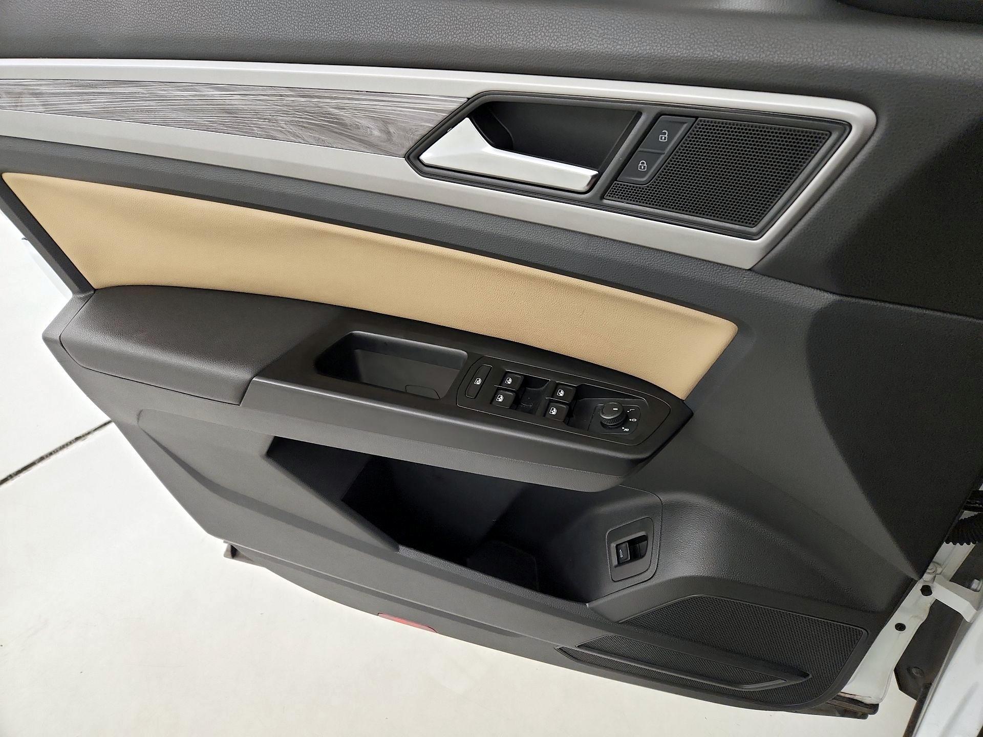 Thumbnail: 2020 Volkswagen Atlas - 12
