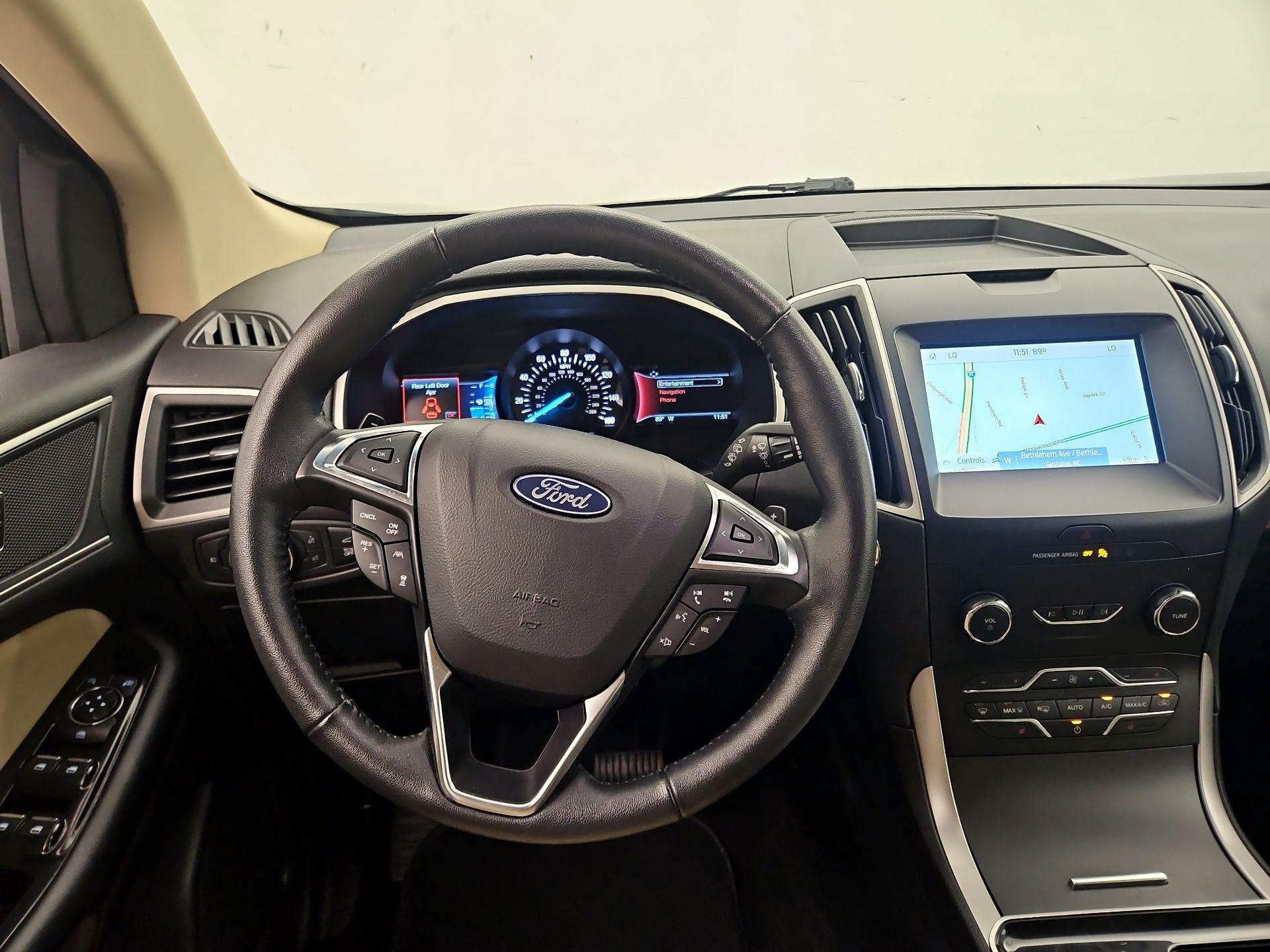 Thumbnail: 2020 Ford Edge - 10