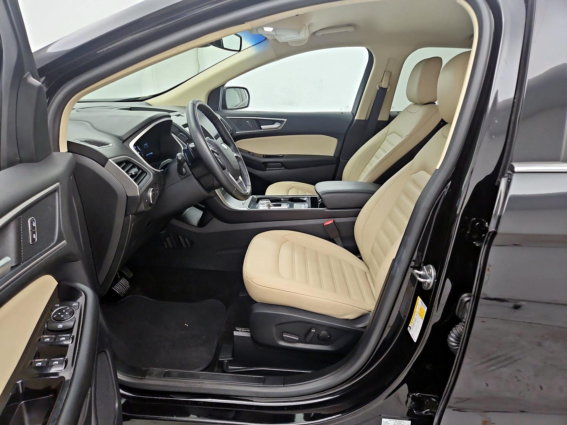 Thumbnail: 2020 Ford Edge - 11