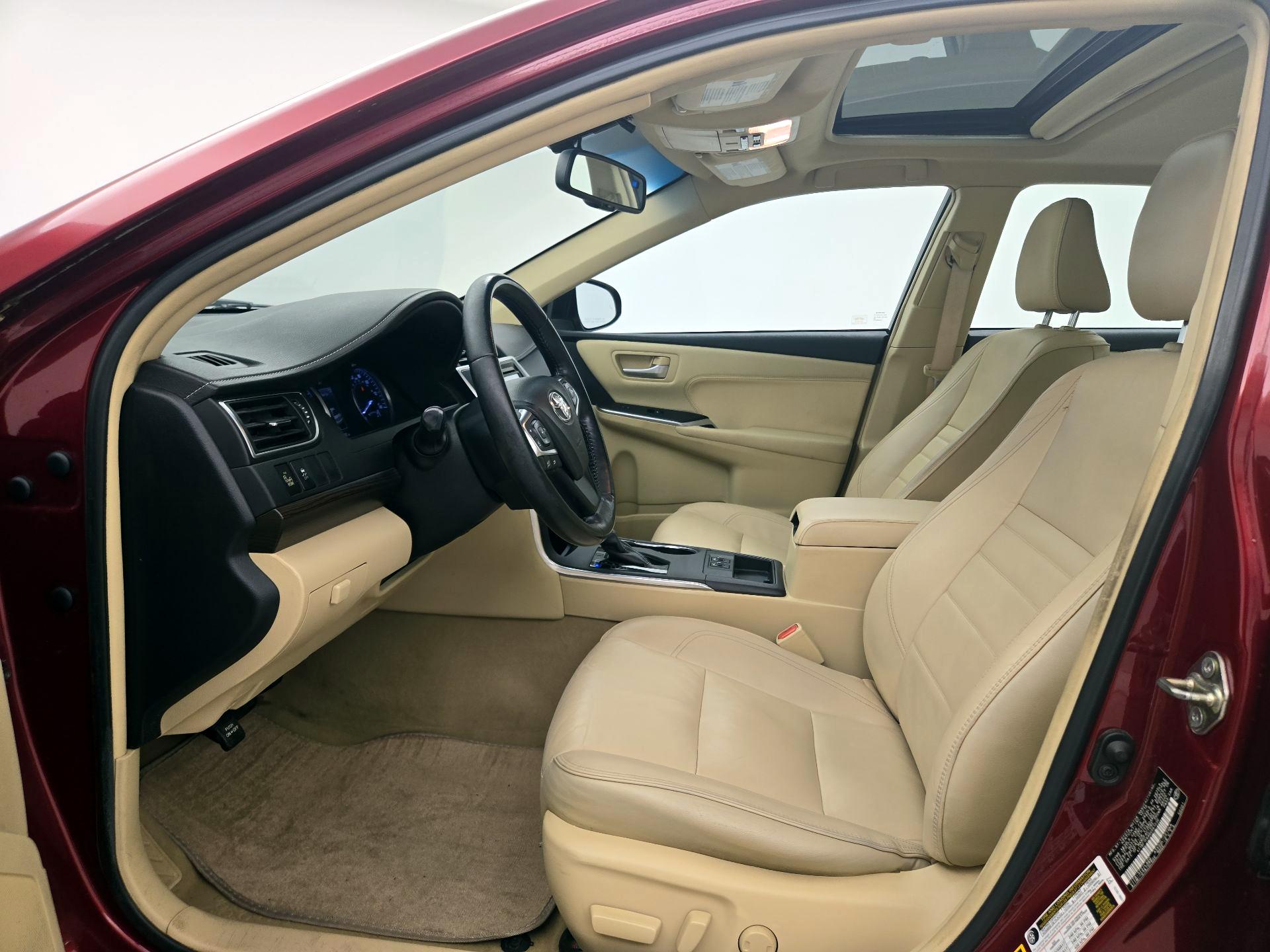 Thumbnail: 2016 Toyota Camry - 11