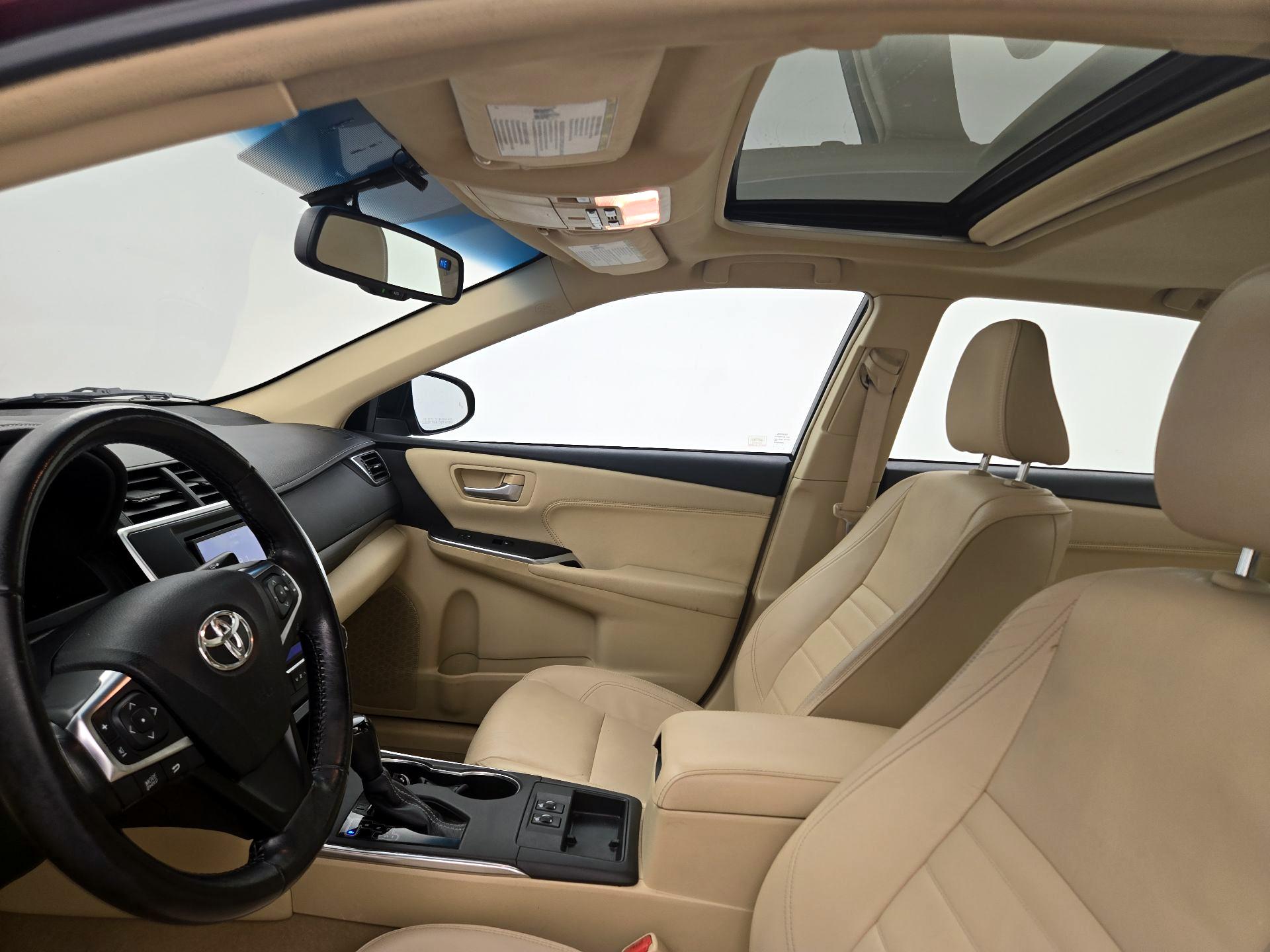 Thumbnail: 2016 Toyota Camry - 19