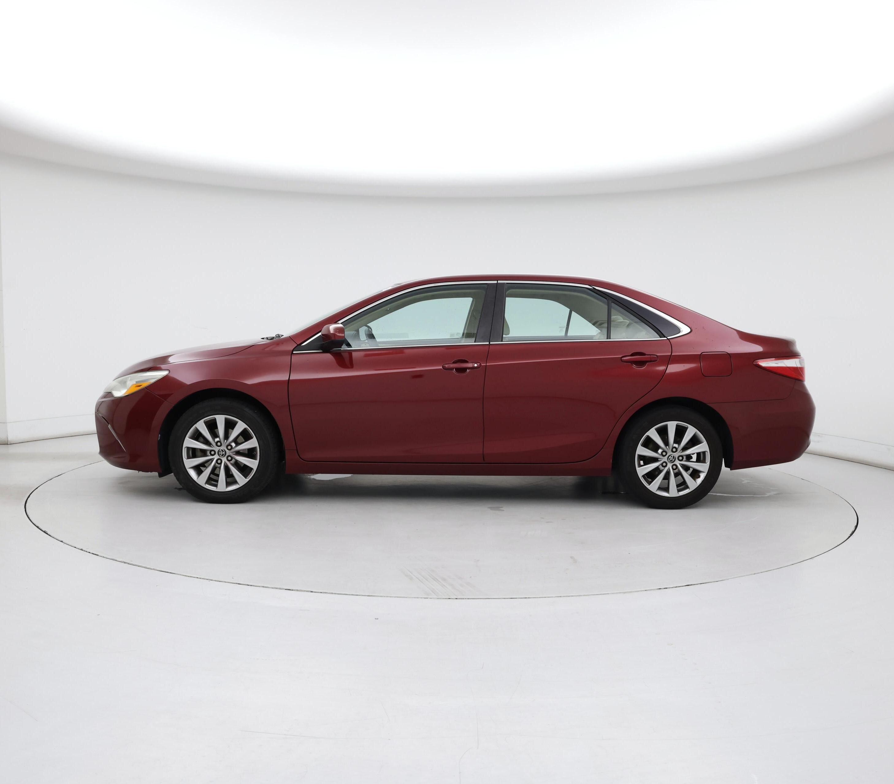 Thumbnail: 2016 Toyota Camry - 3