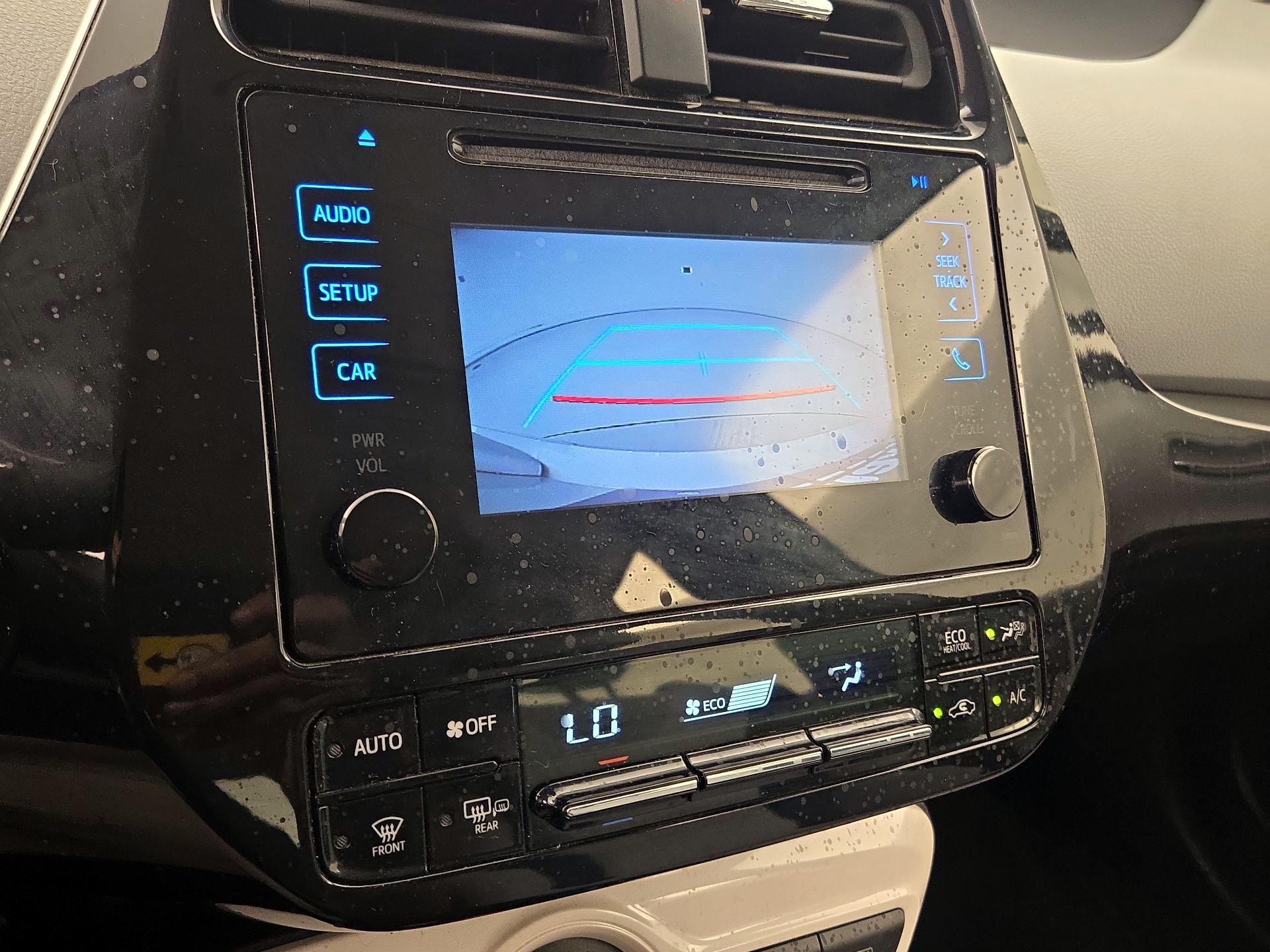 Thumbnail: 2018 Toyota Prius - 14