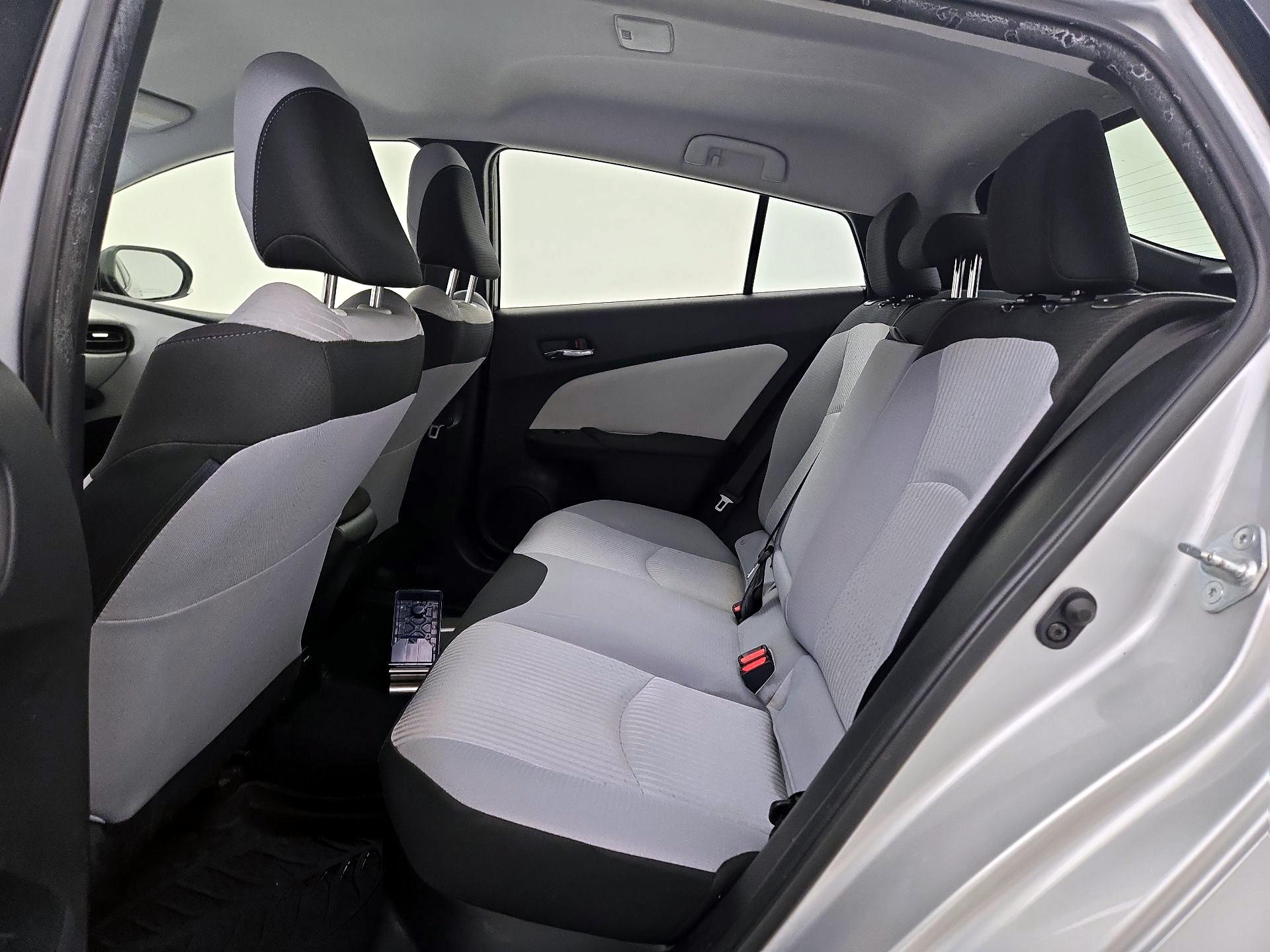 Thumbnail: 2018 Toyota Prius - 19