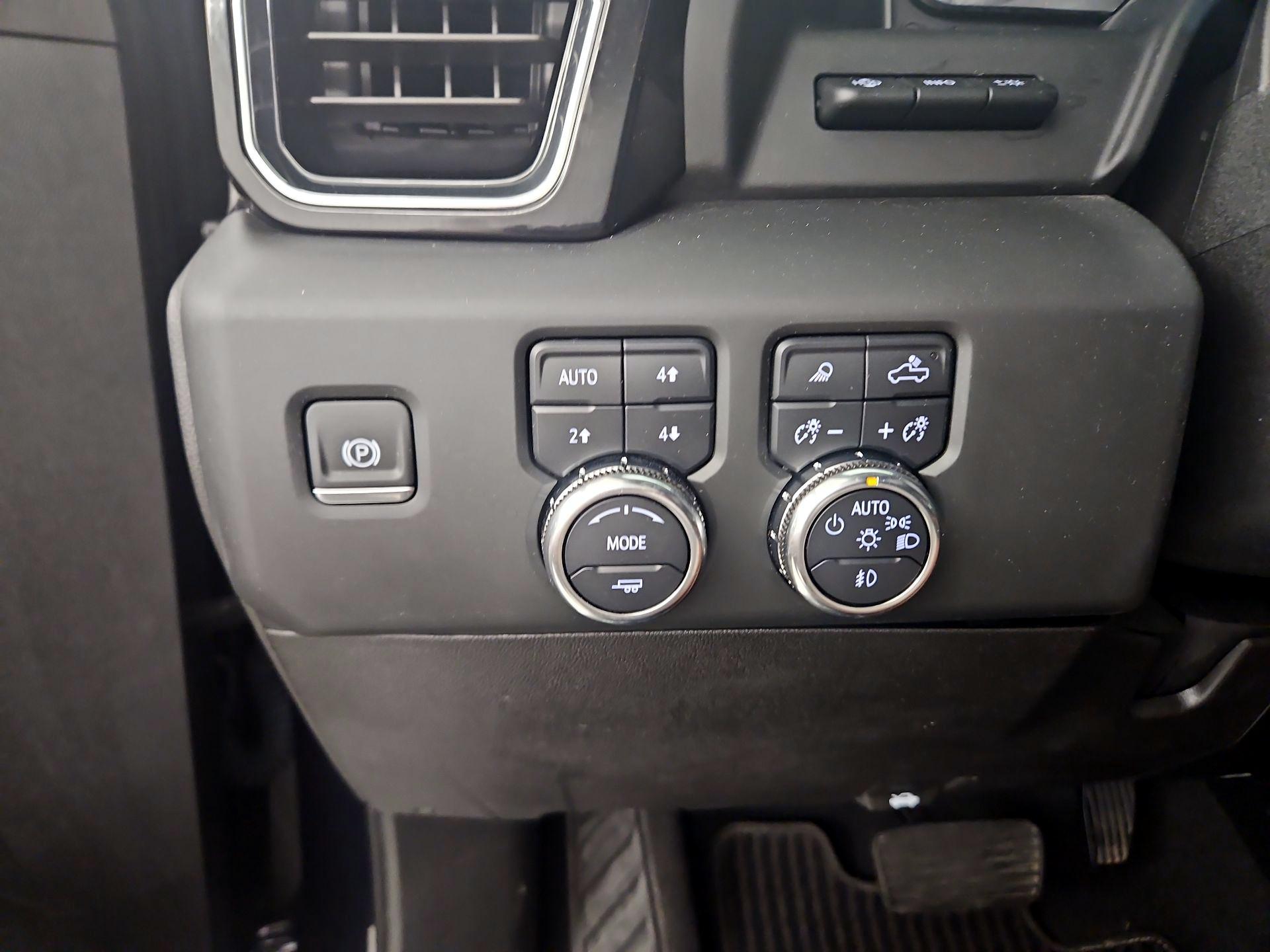 Thumbnail: 2025 GMC Sierra 2500 - 13