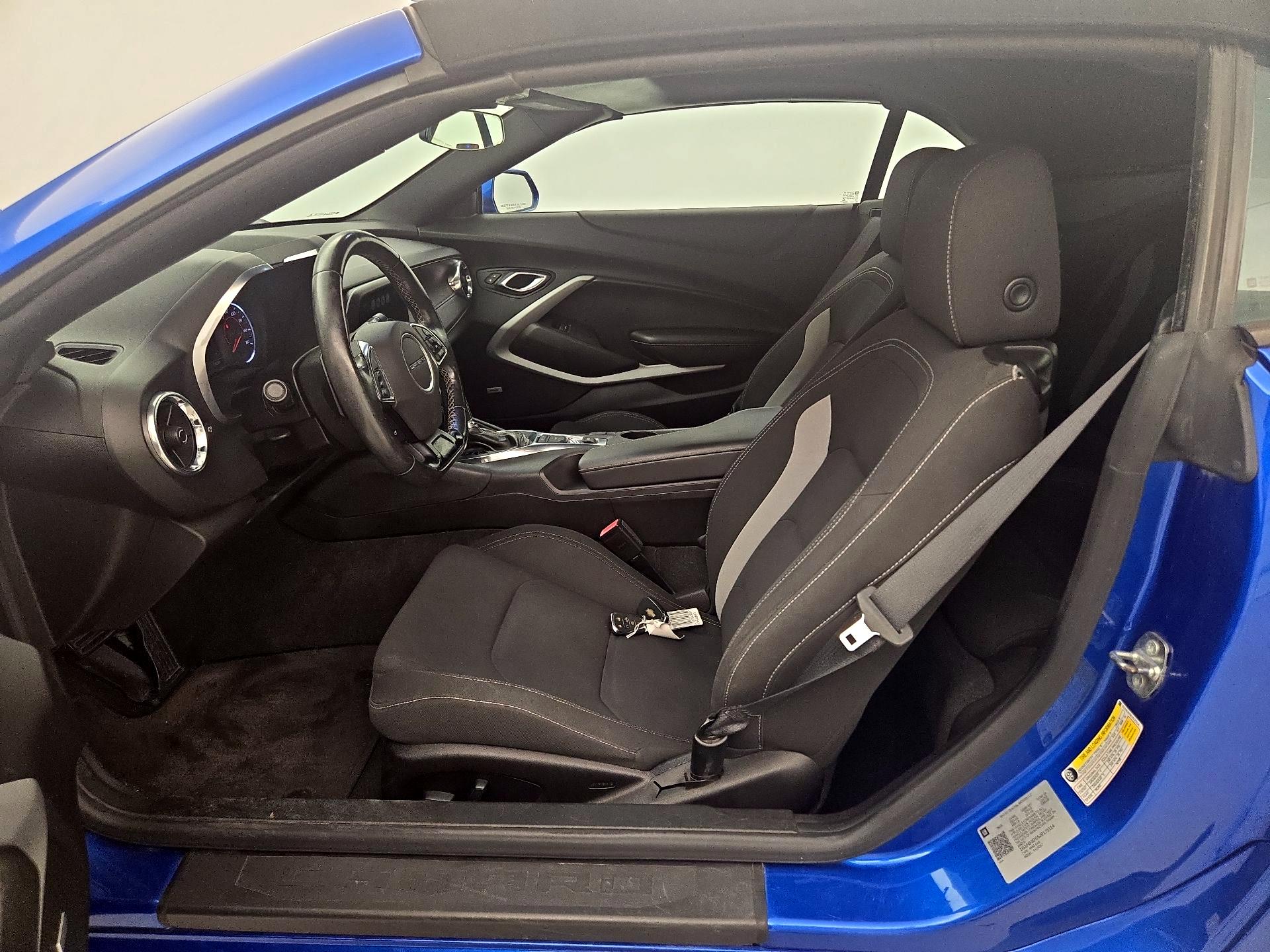 Thumbnail: 2018 Chevrolet Camaro - 11